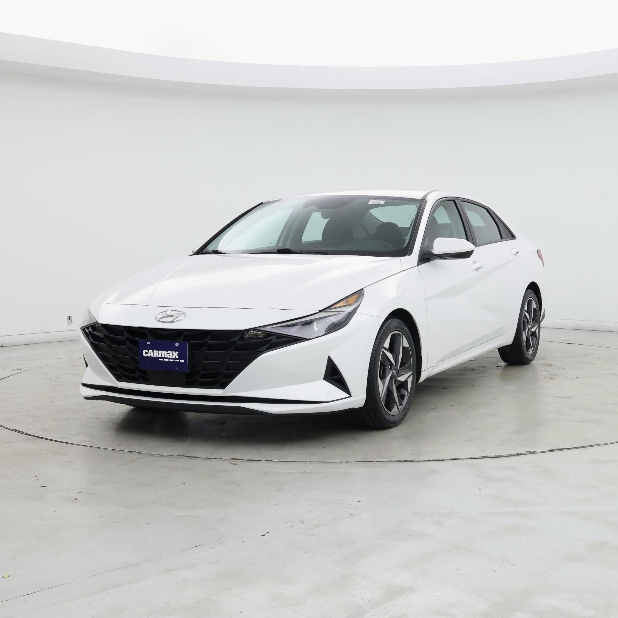 Thumbnail: 2023 Hyundai Elantra - 4