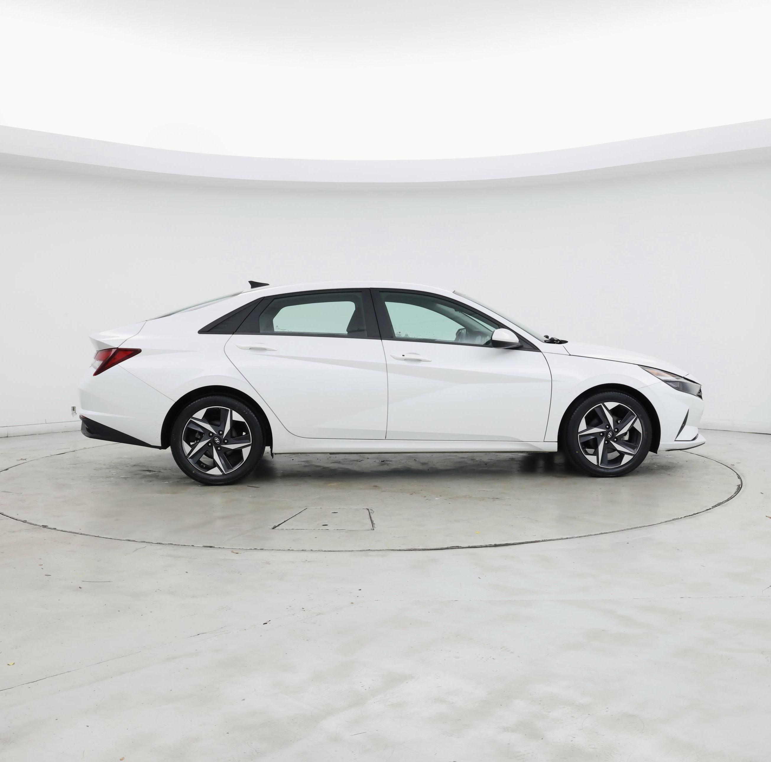 Thumbnail: 2023 Hyundai Elantra - 7