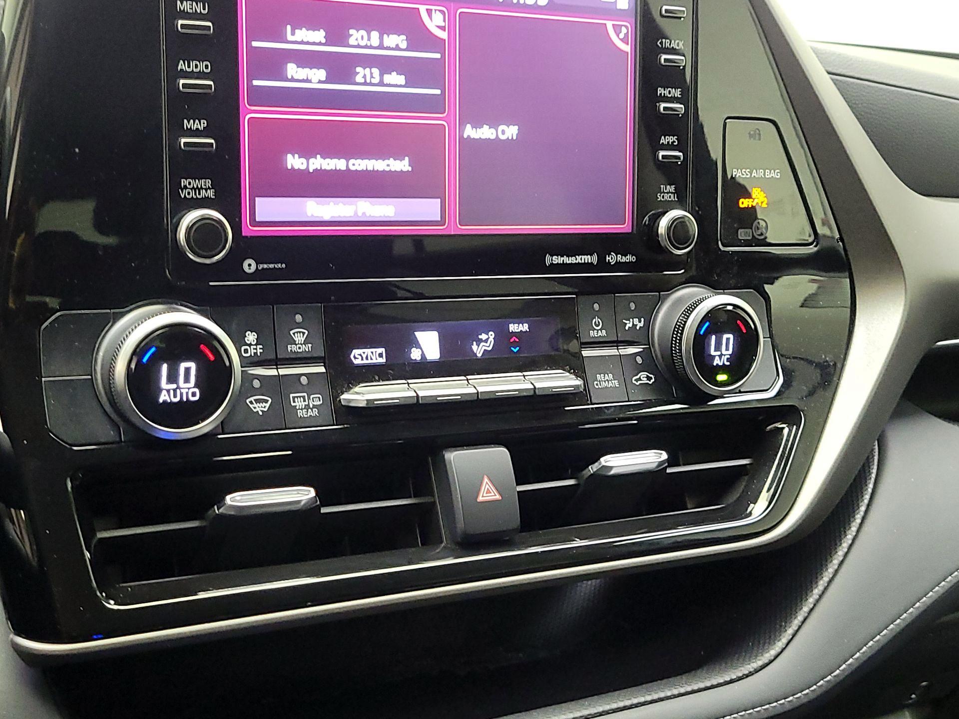 Thumbnail: 2022 Toyota Highlander - 16