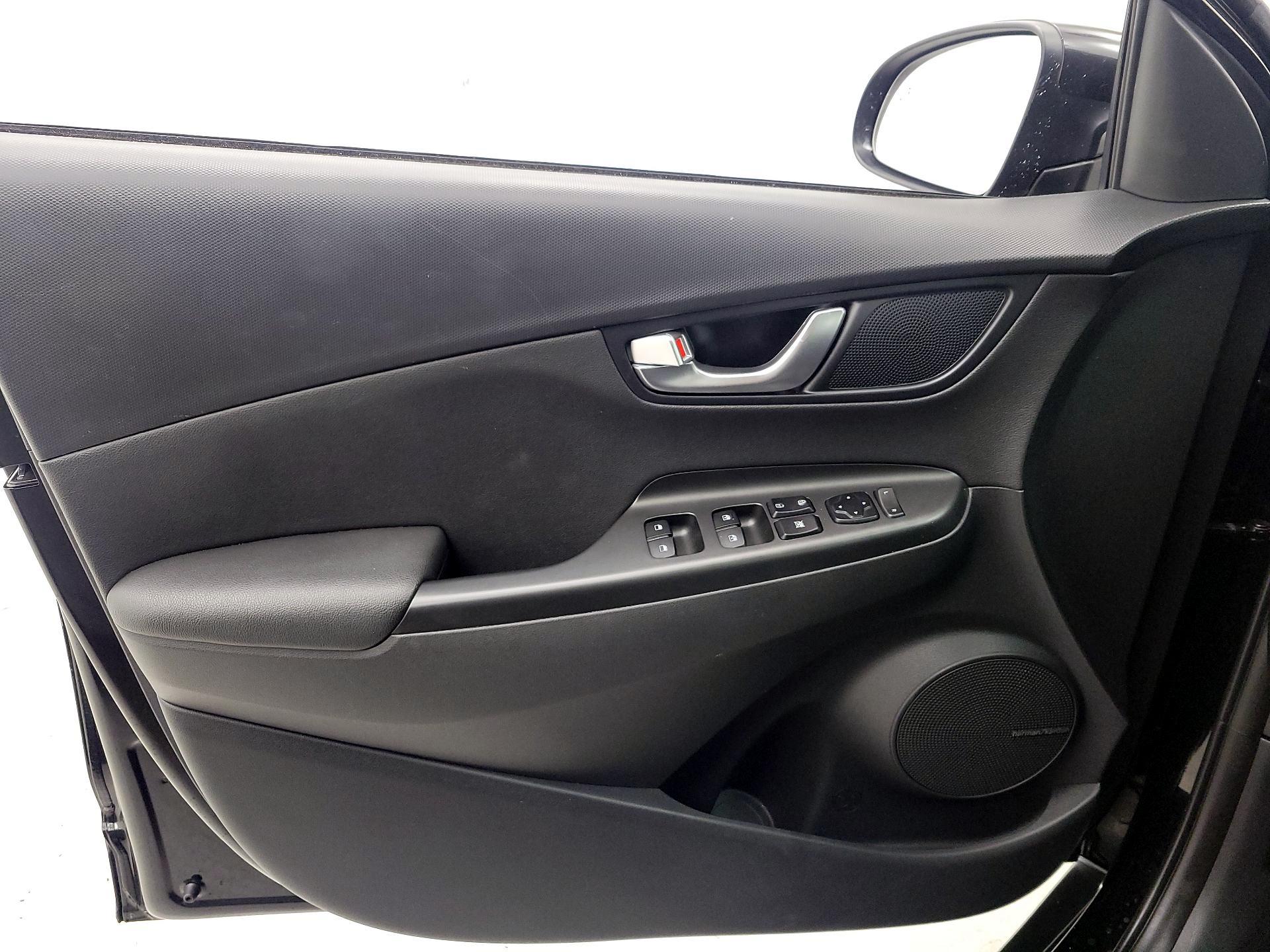 Thumbnail: 2022 Hyundai Kona - 12