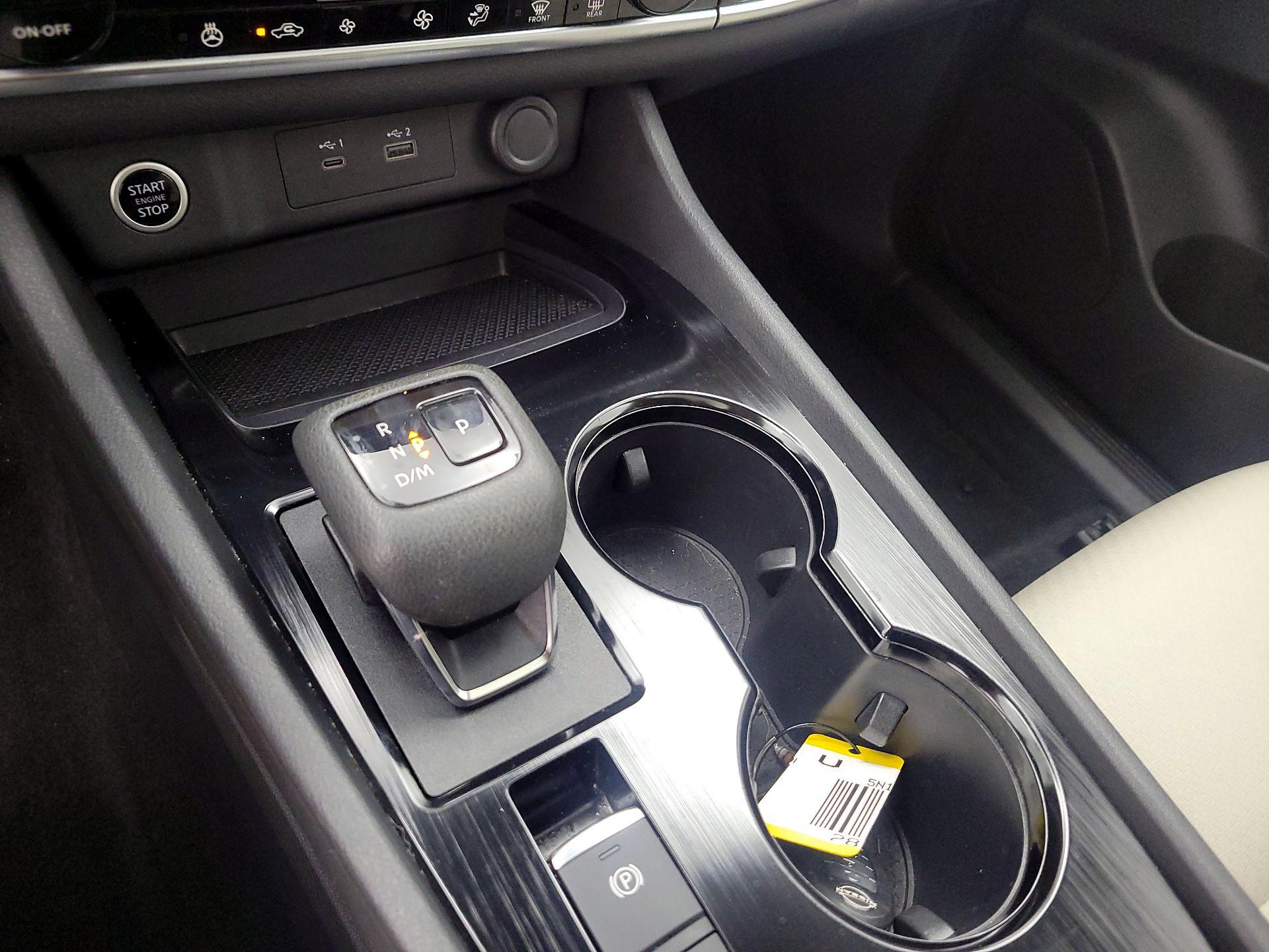 Thumbnail: 2022 Nissan Rogue - 17