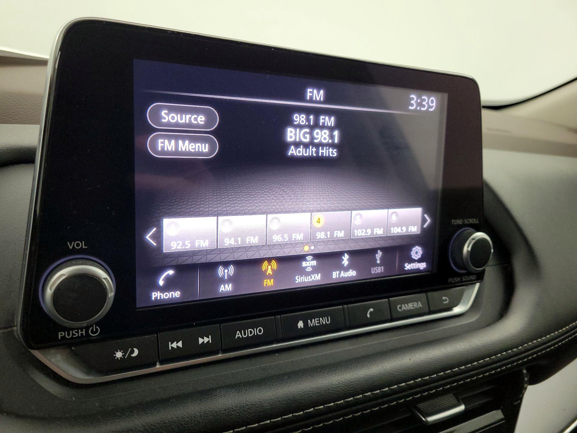 Thumbnail: 2022 Nissan Rogue - 15