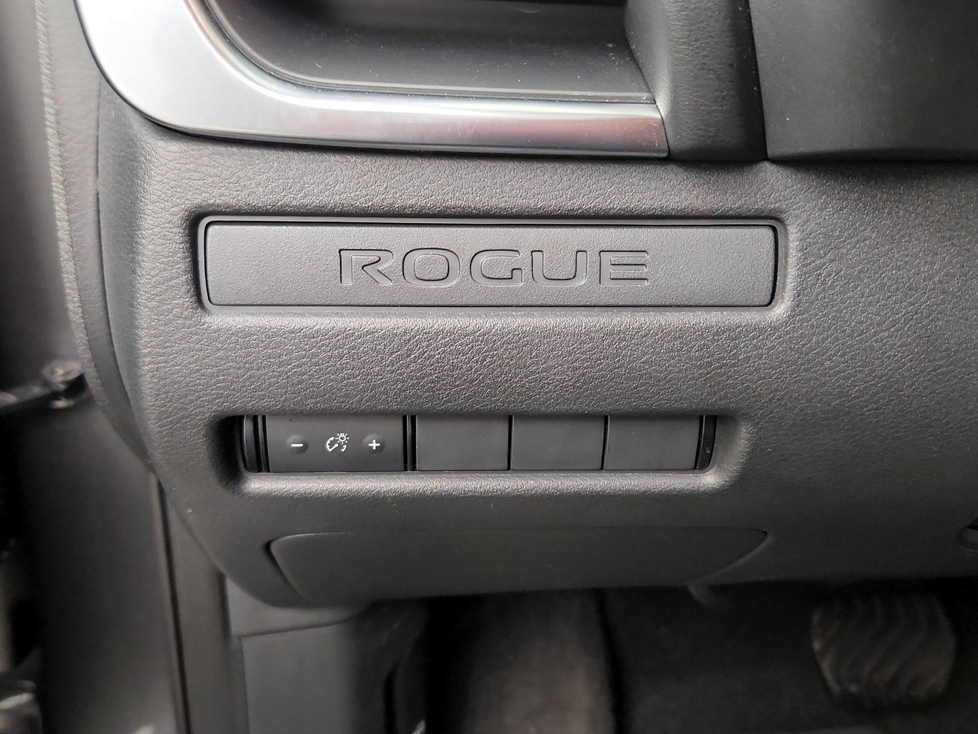 Thumbnail: 2023 Nissan Rogue - 11