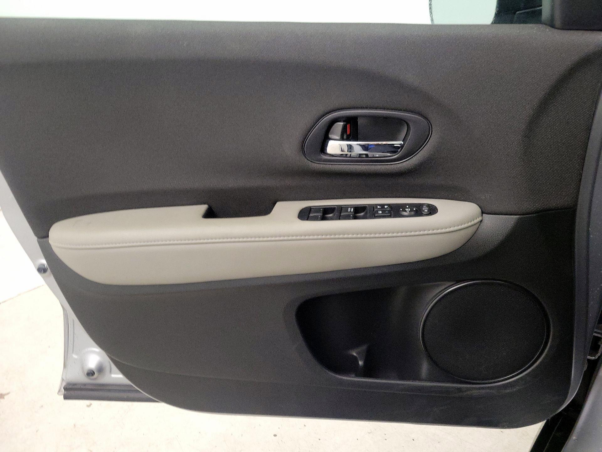 Thumbnail: 2020 Honda HR-V - 12