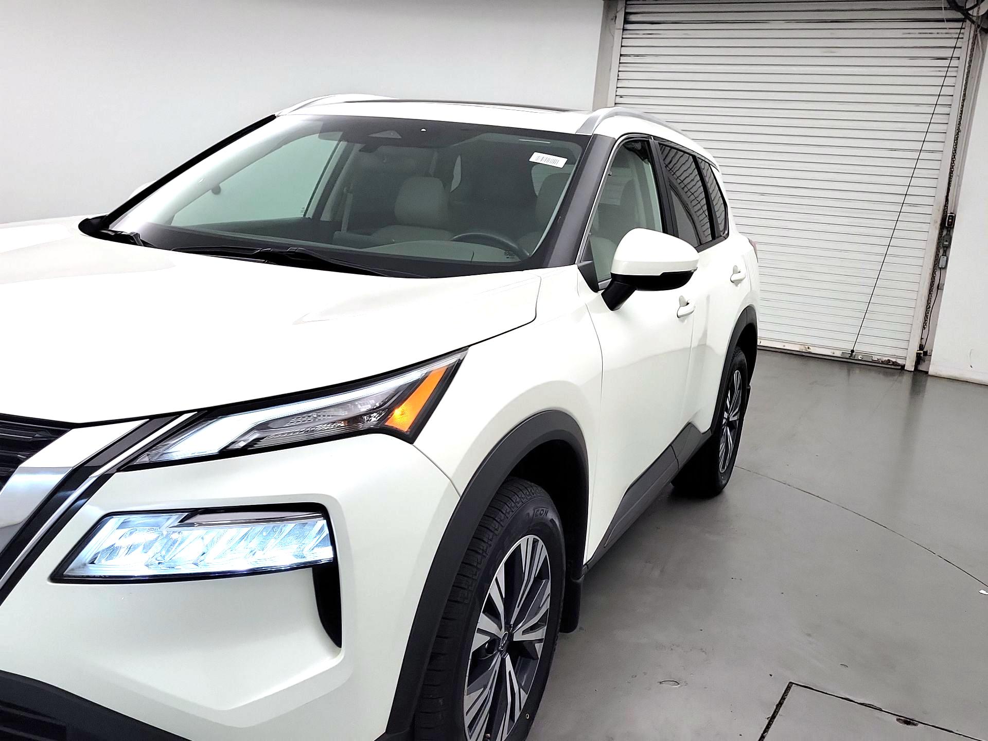 Thumbnail: 2023 Nissan Rogue - 3