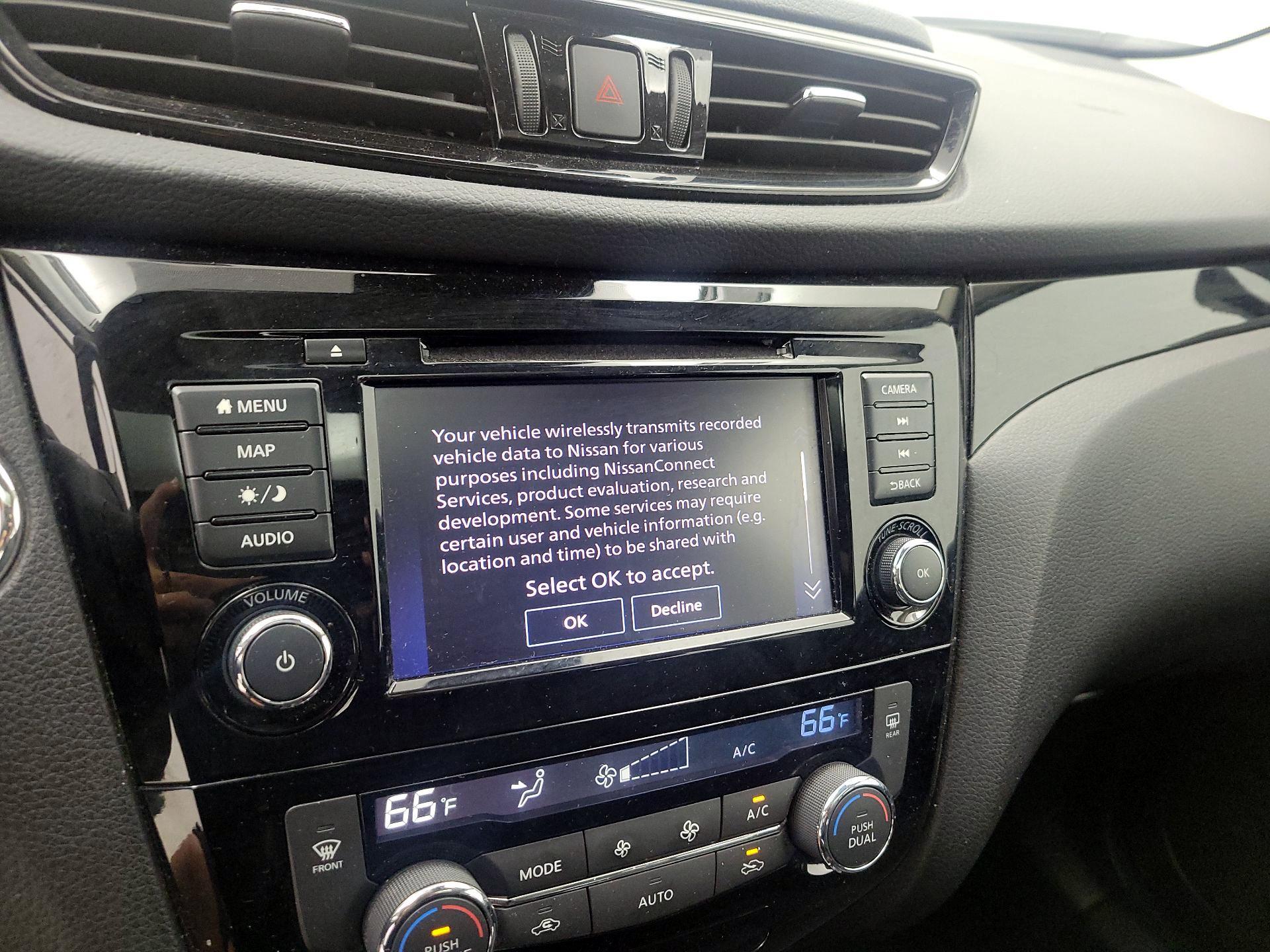 Thumbnail: 2022 Nissan Rogue Sport - 16