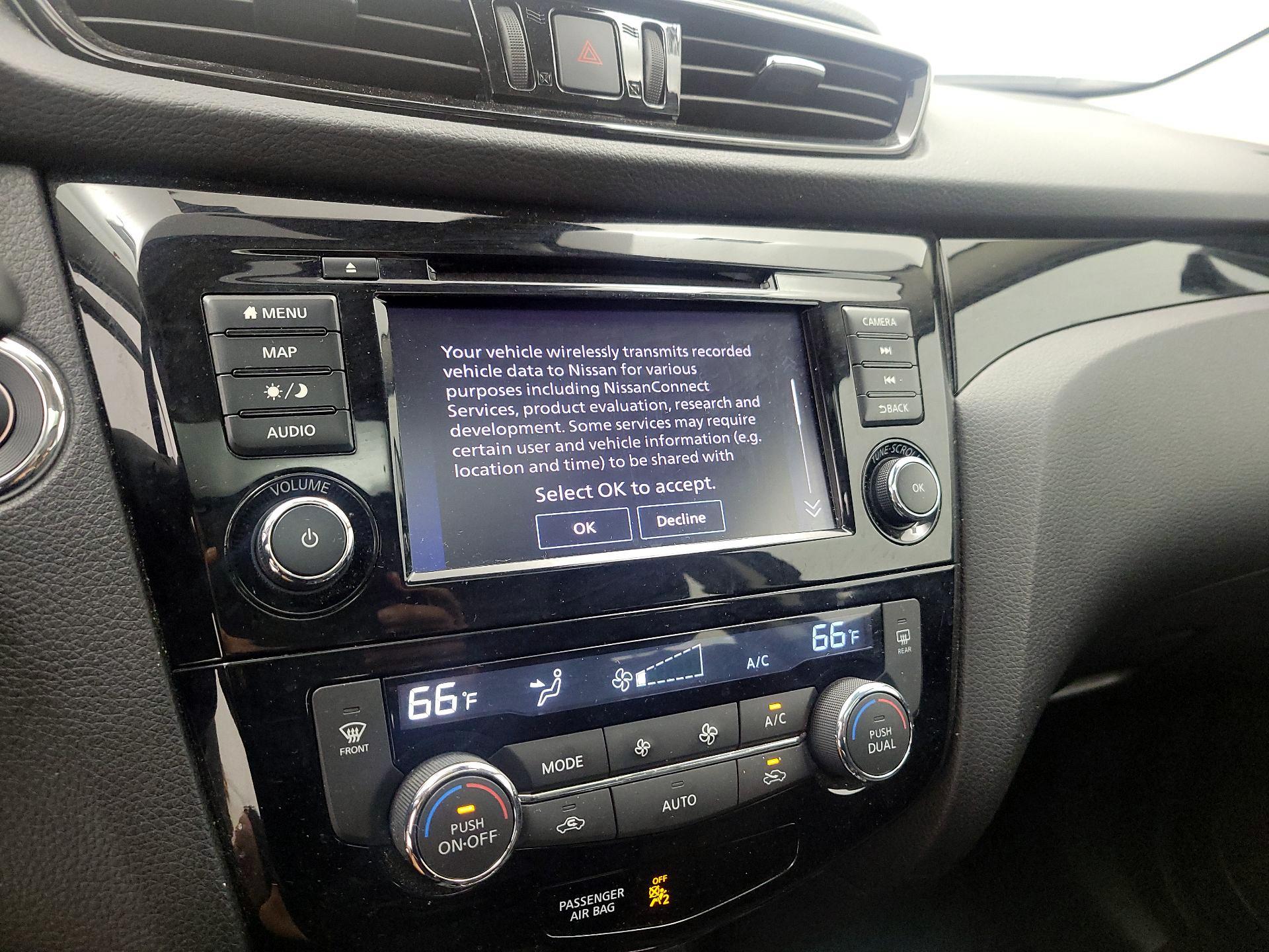 Thumbnail: 2022 Nissan Rogue Sport - 17