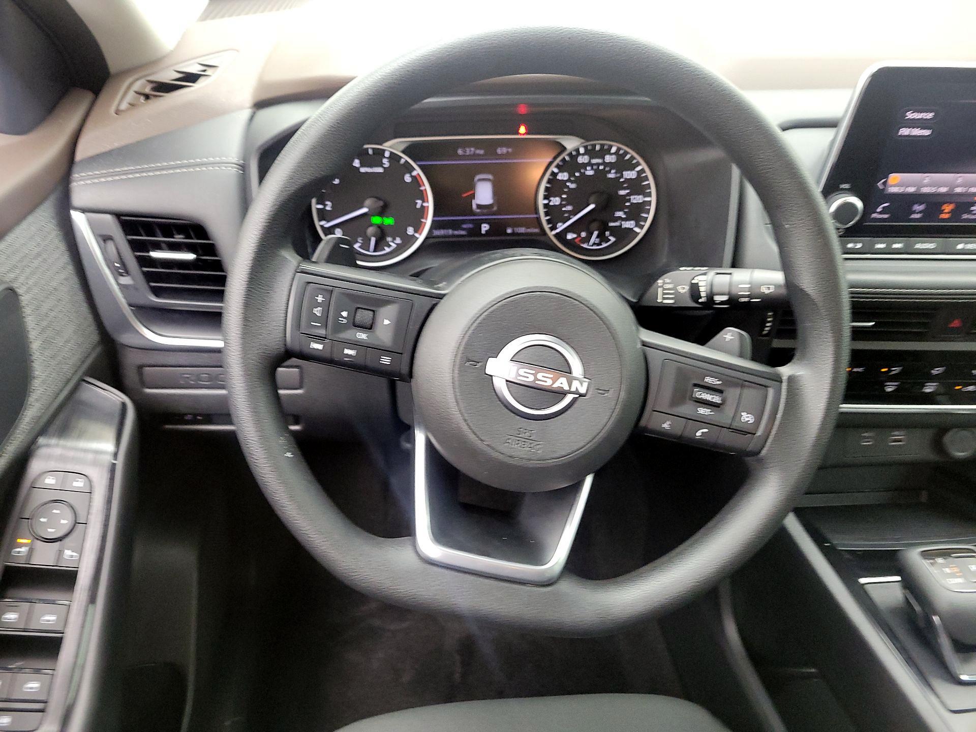 Thumbnail: 2023 Nissan Rogue - 10