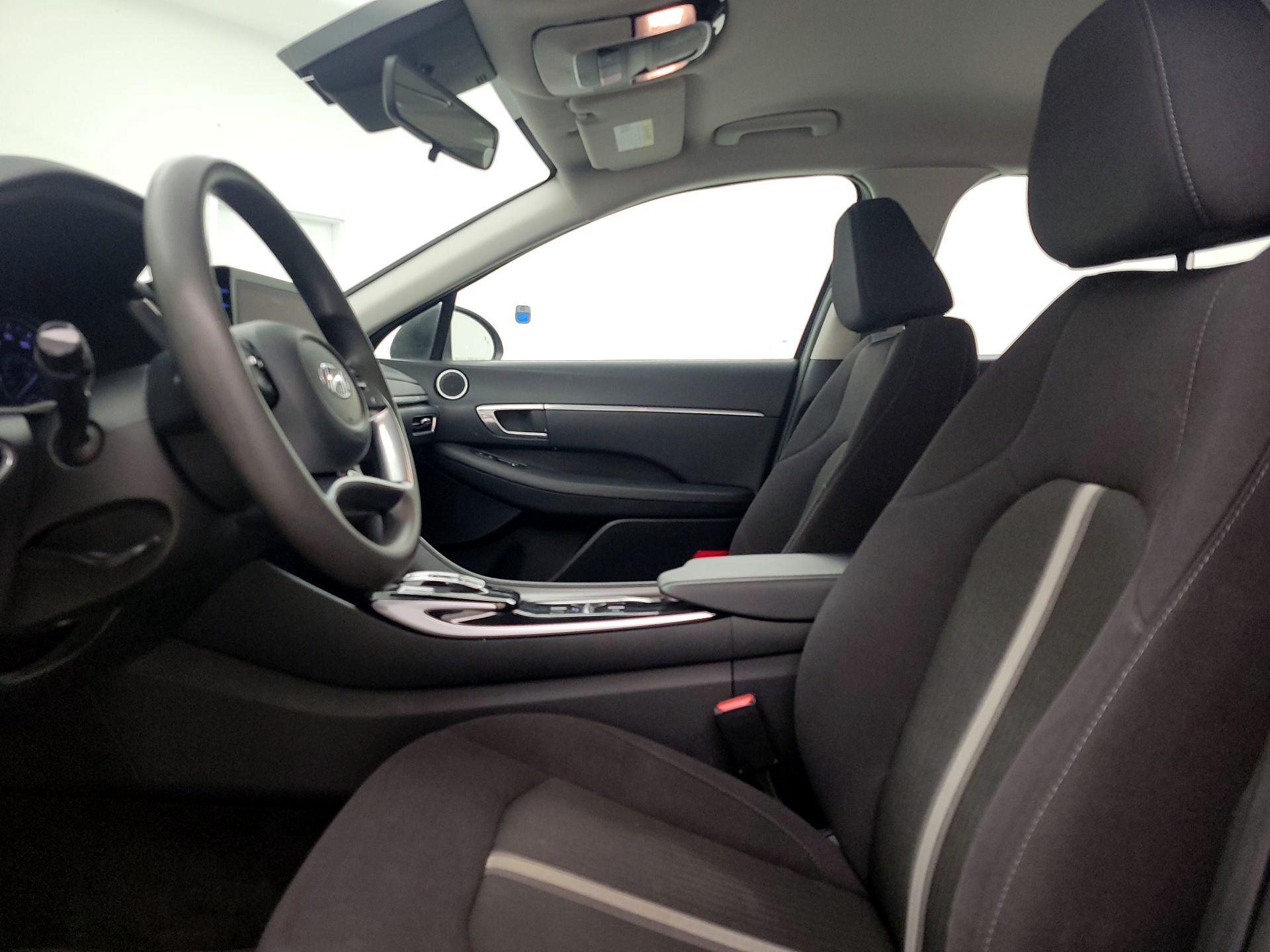 Thumbnail: 2023 Hyundai Sonata - 11