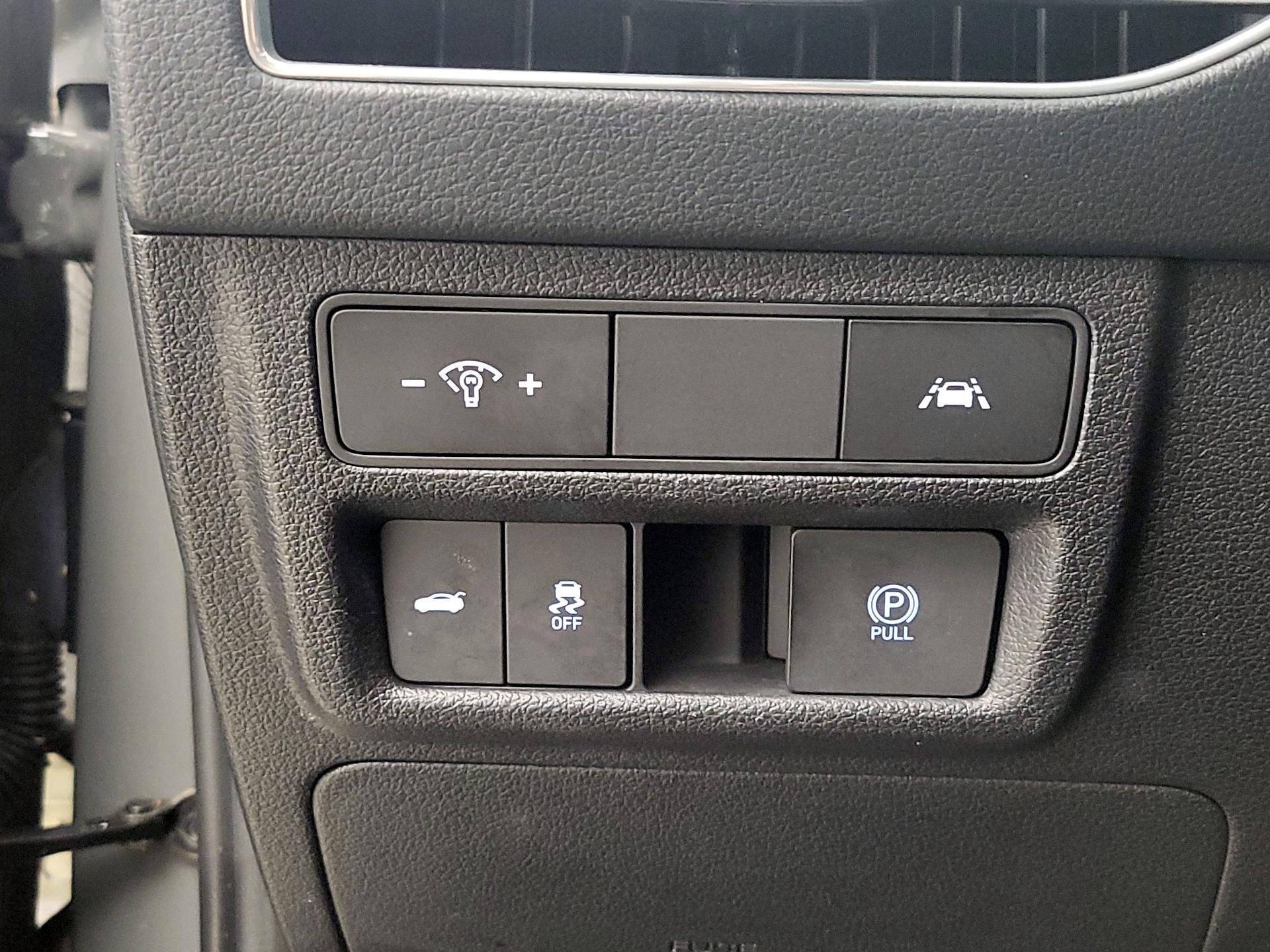 Thumbnail: 2023 Hyundai Sonata - 13