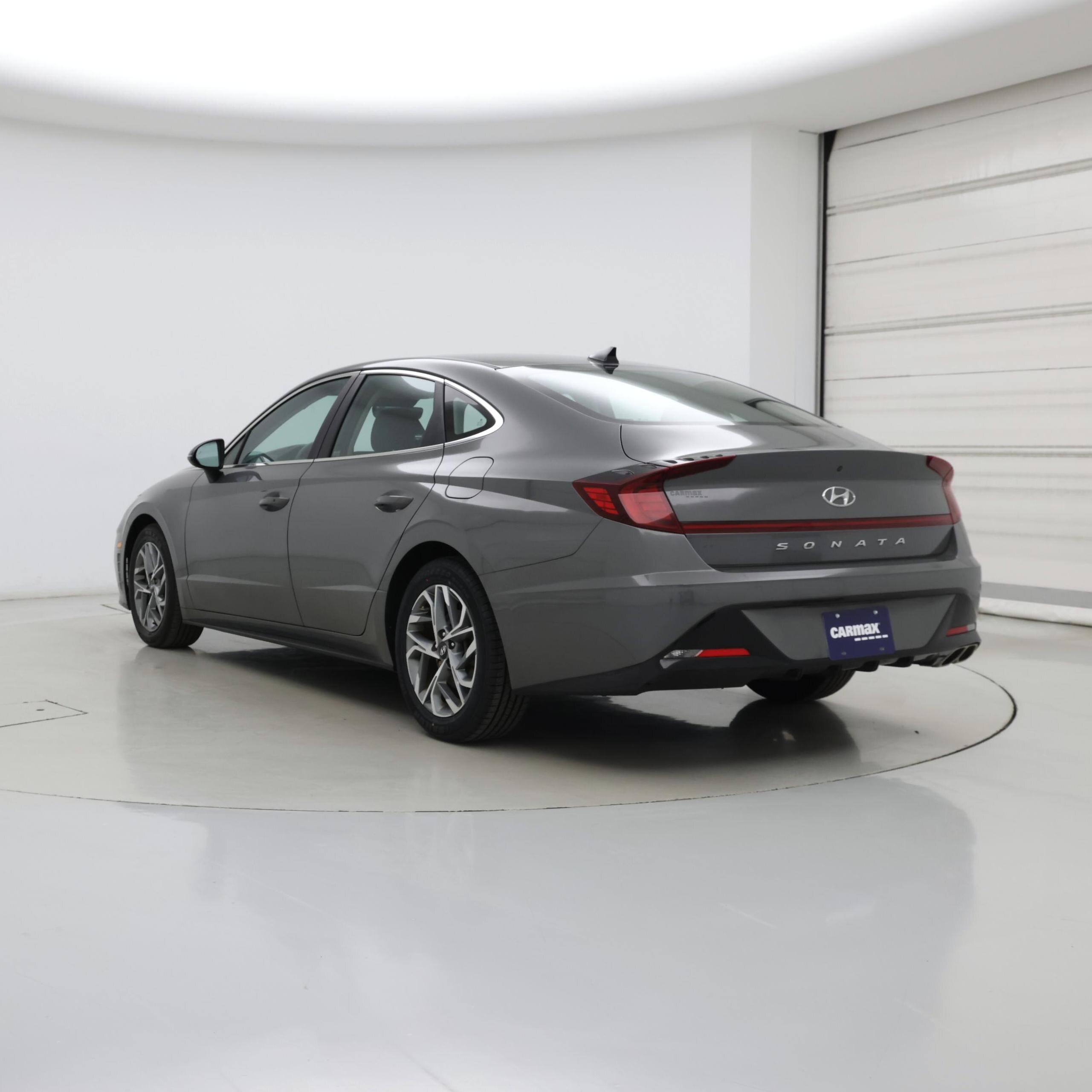 Thumbnail: 2023 Hyundai Sonata - 2