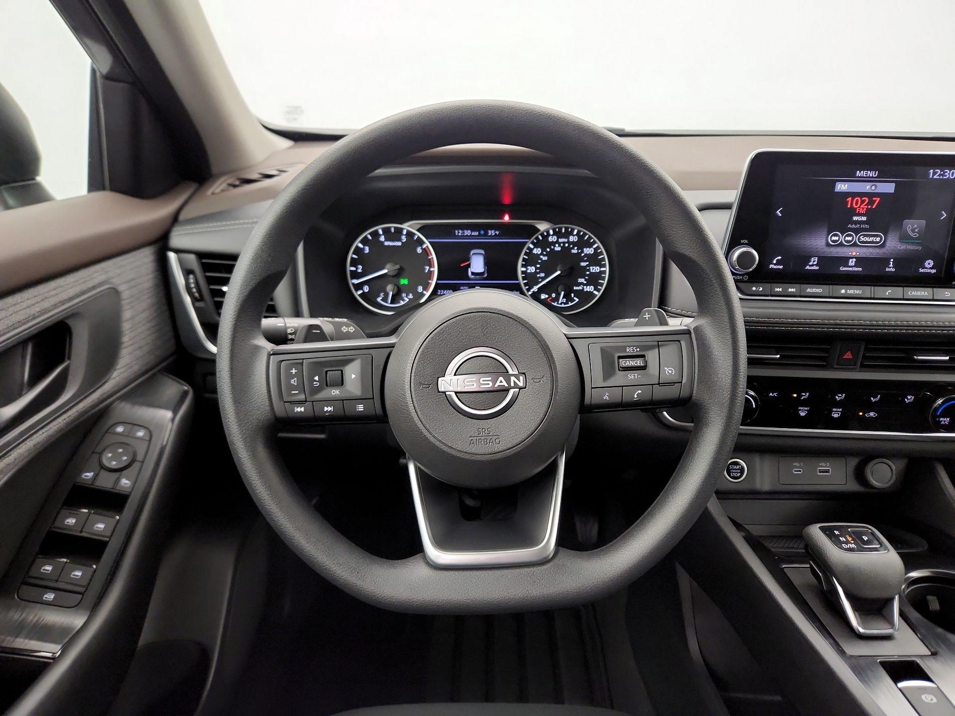 Thumbnail: 2023 Nissan Rogue - 10