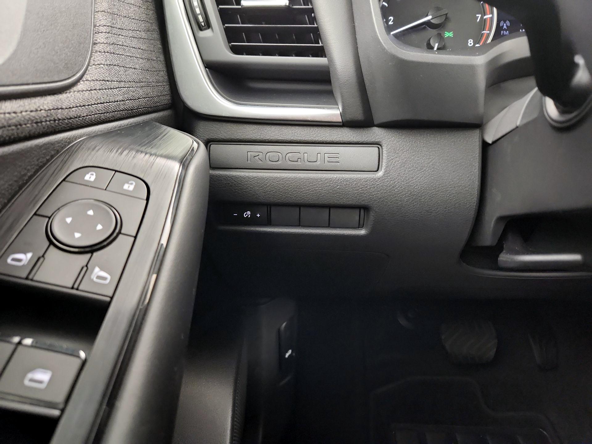 Thumbnail: 2023 Nissan Rogue - 13