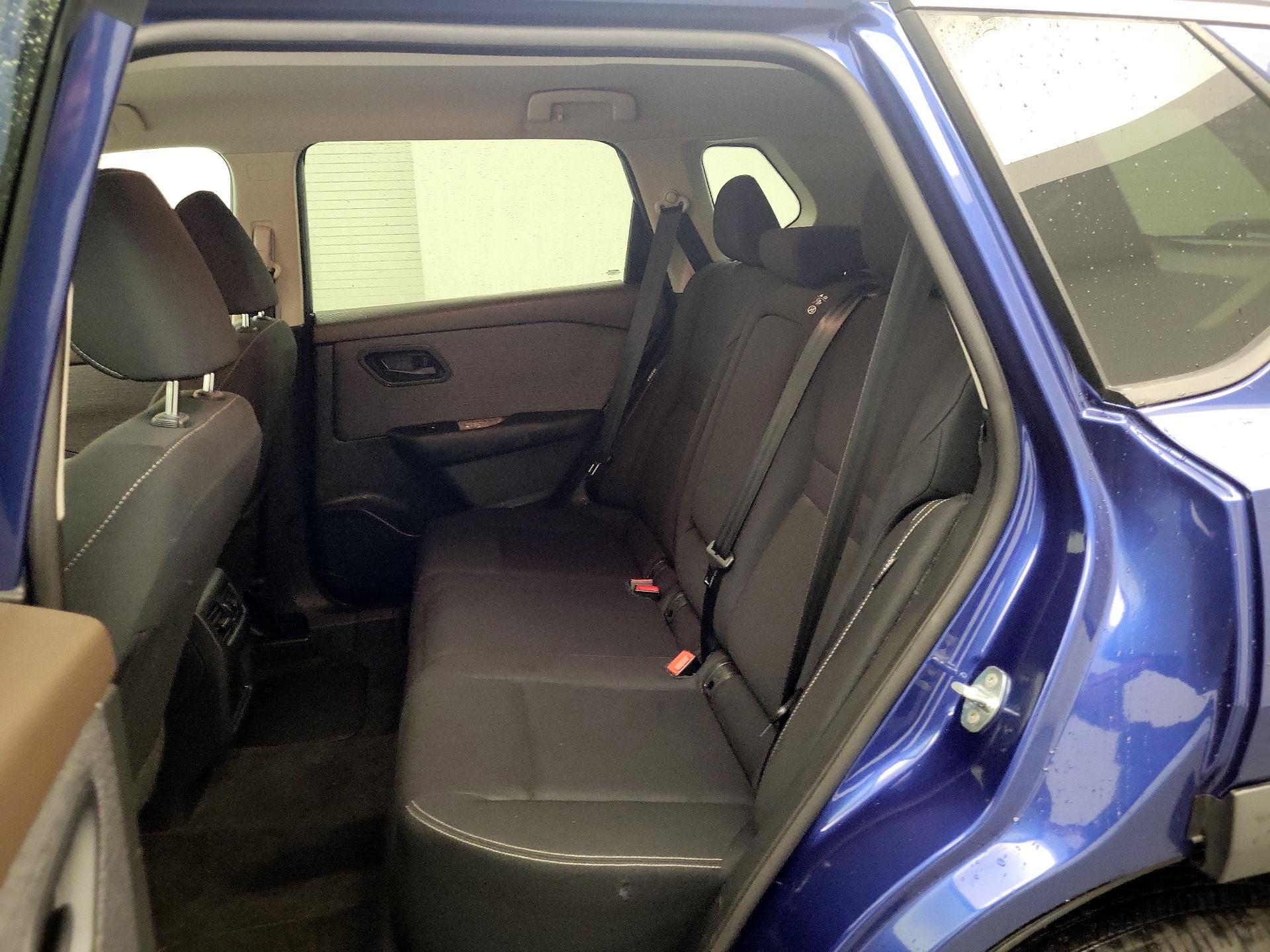 Thumbnail: 2023 Nissan Rogue - 18