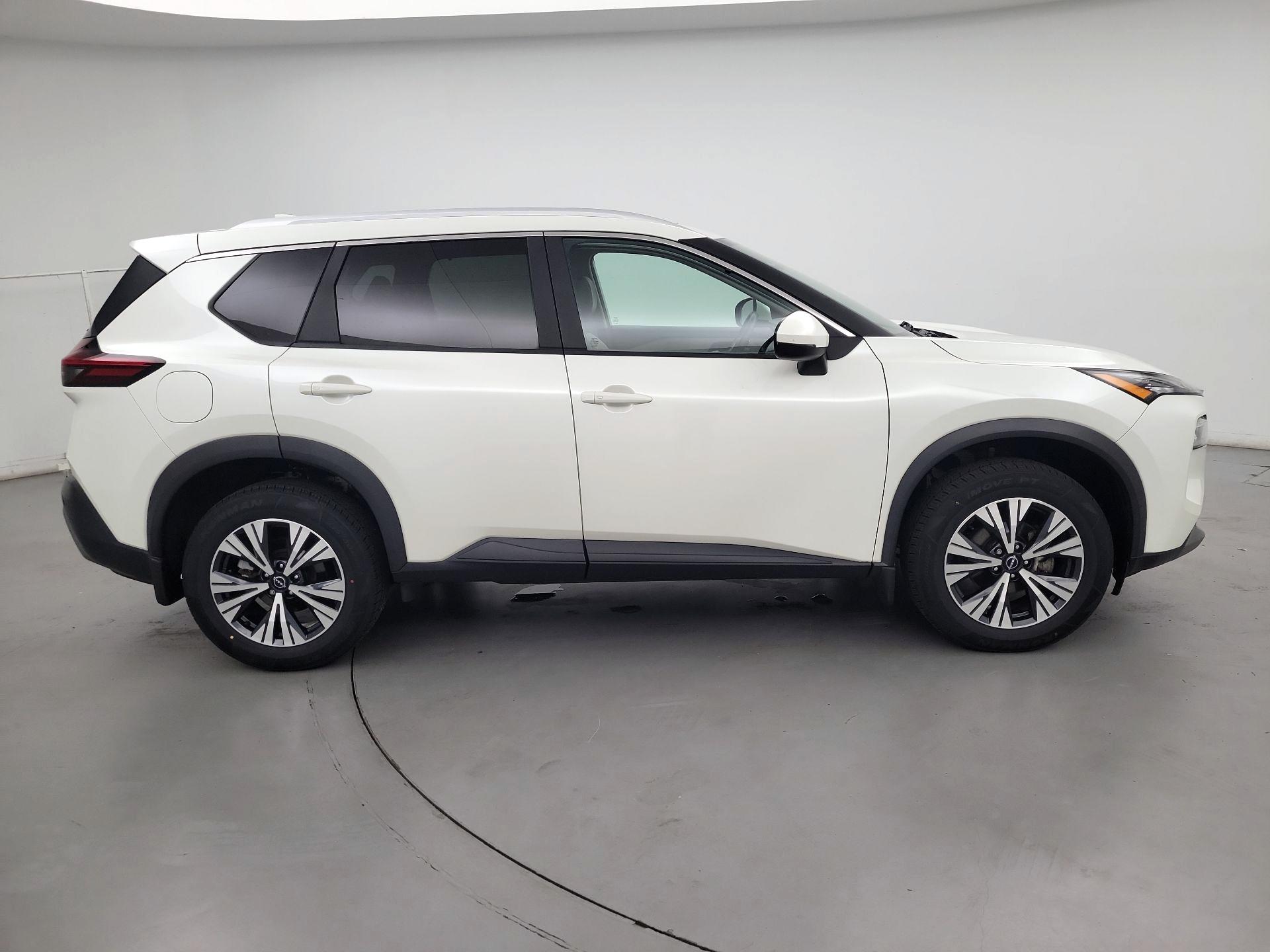 Thumbnail: 2023 Nissan Rogue - 4