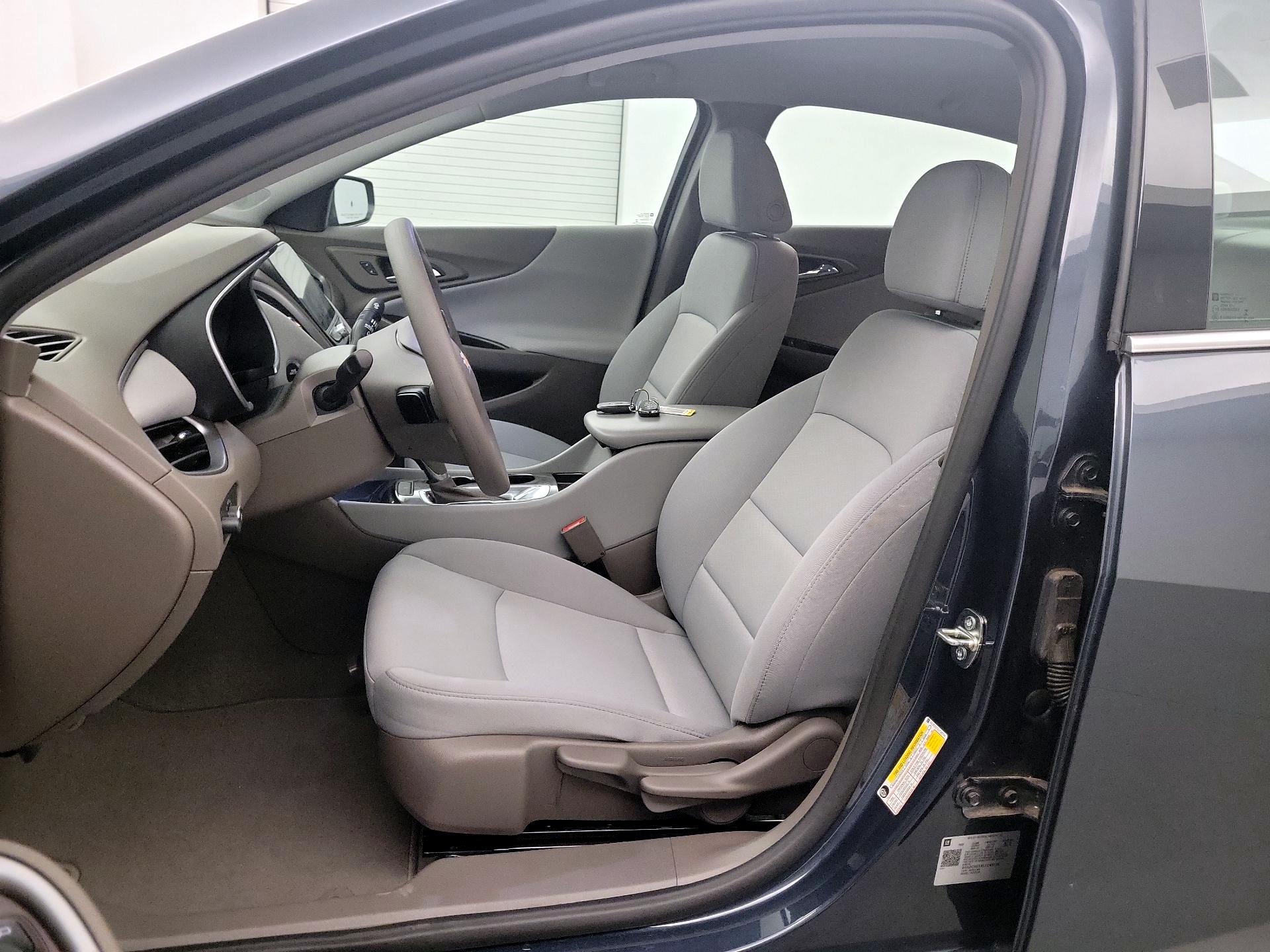 Thumbnail: 2020 Chevrolet Malibu - 9