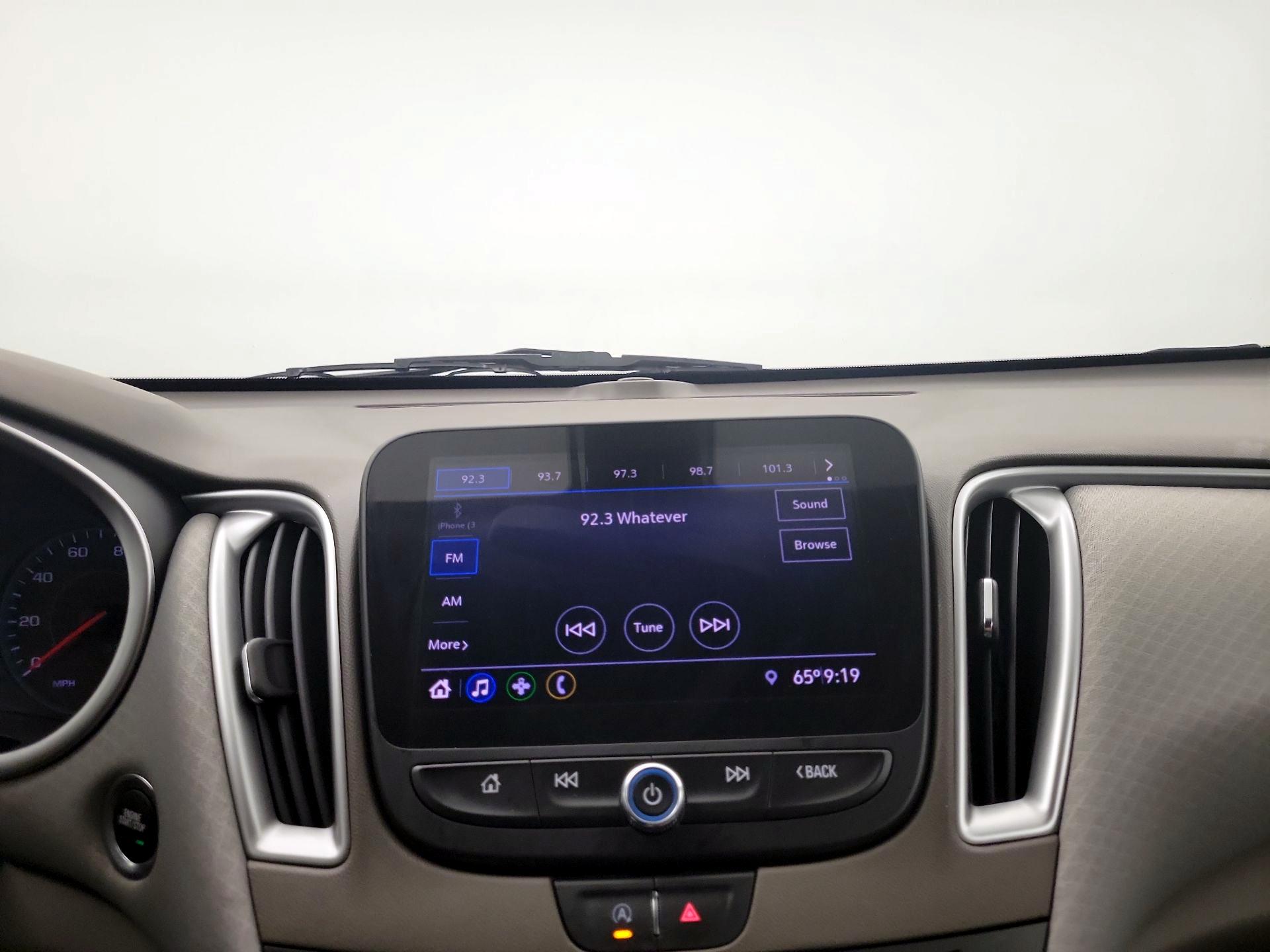 Thumbnail: 2020 Chevrolet Malibu - 13