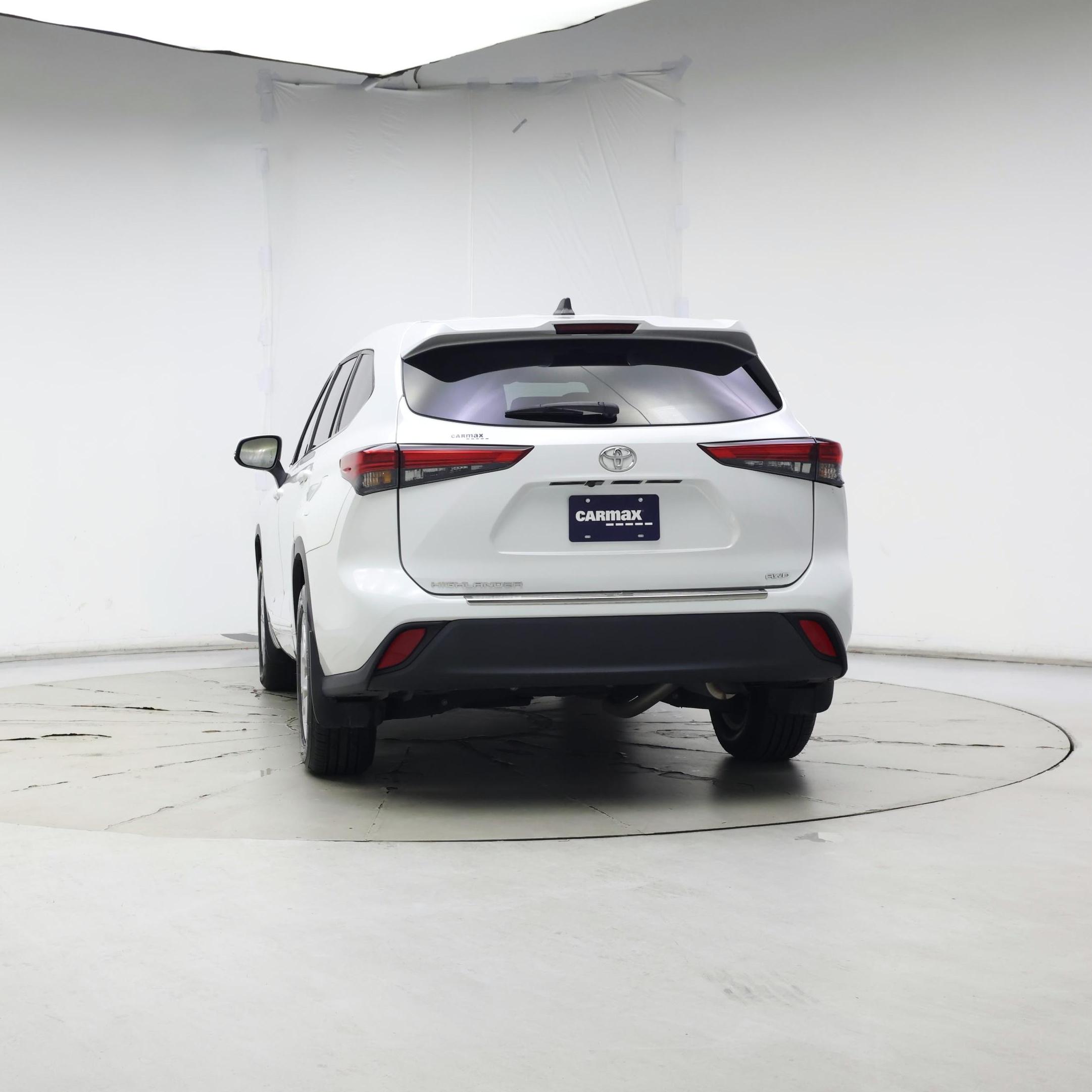 Thumbnail: 2022 Toyota Highlander - 6