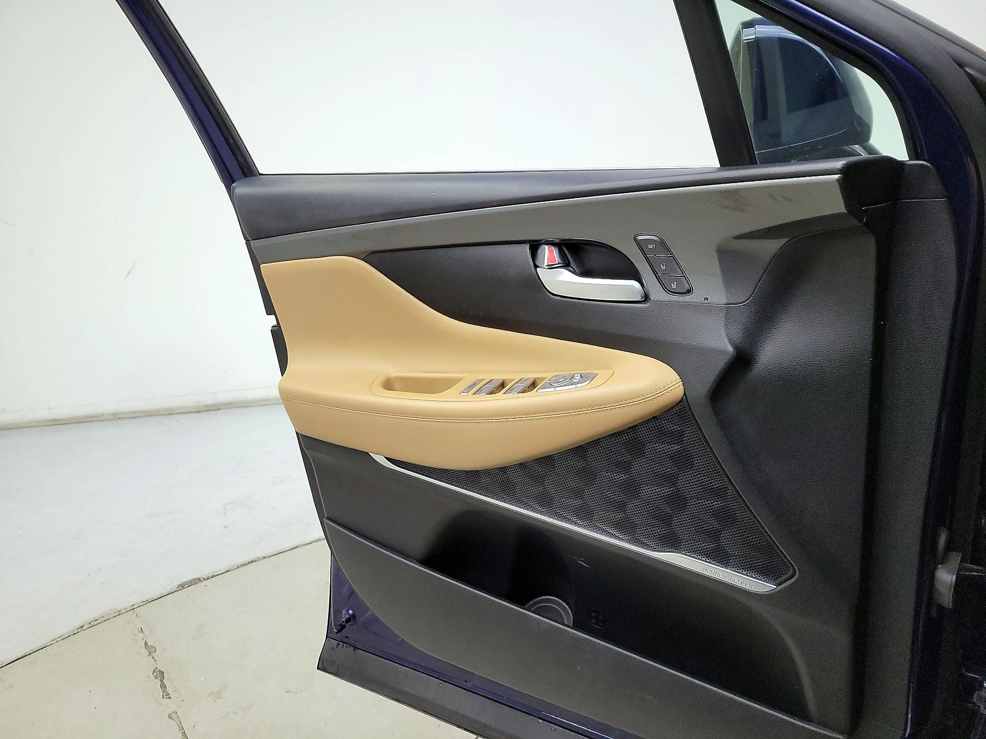 Thumbnail: 2022 Hyundai Santa Fe - 12