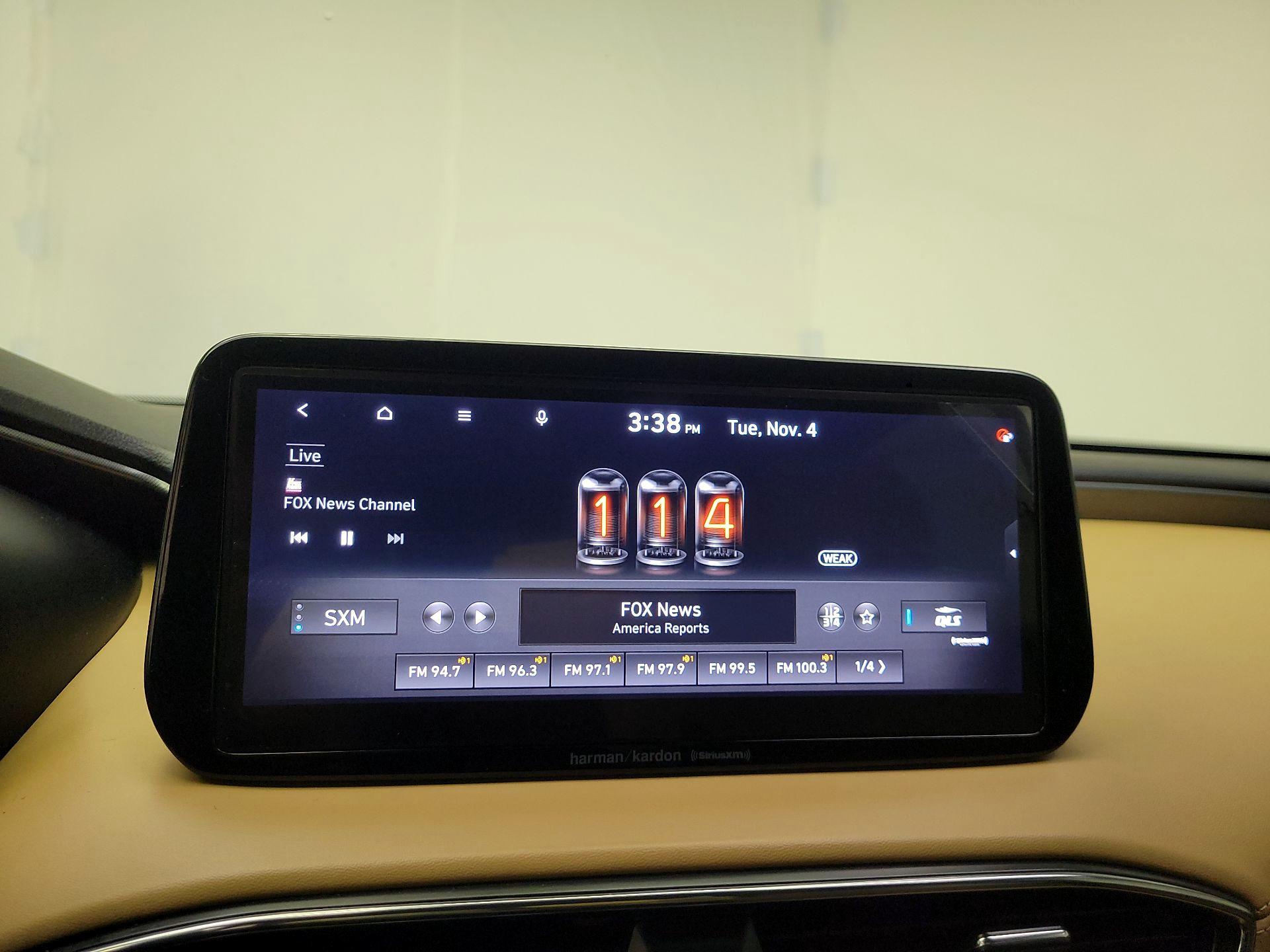 Thumbnail: 2022 Hyundai Santa Fe - 15