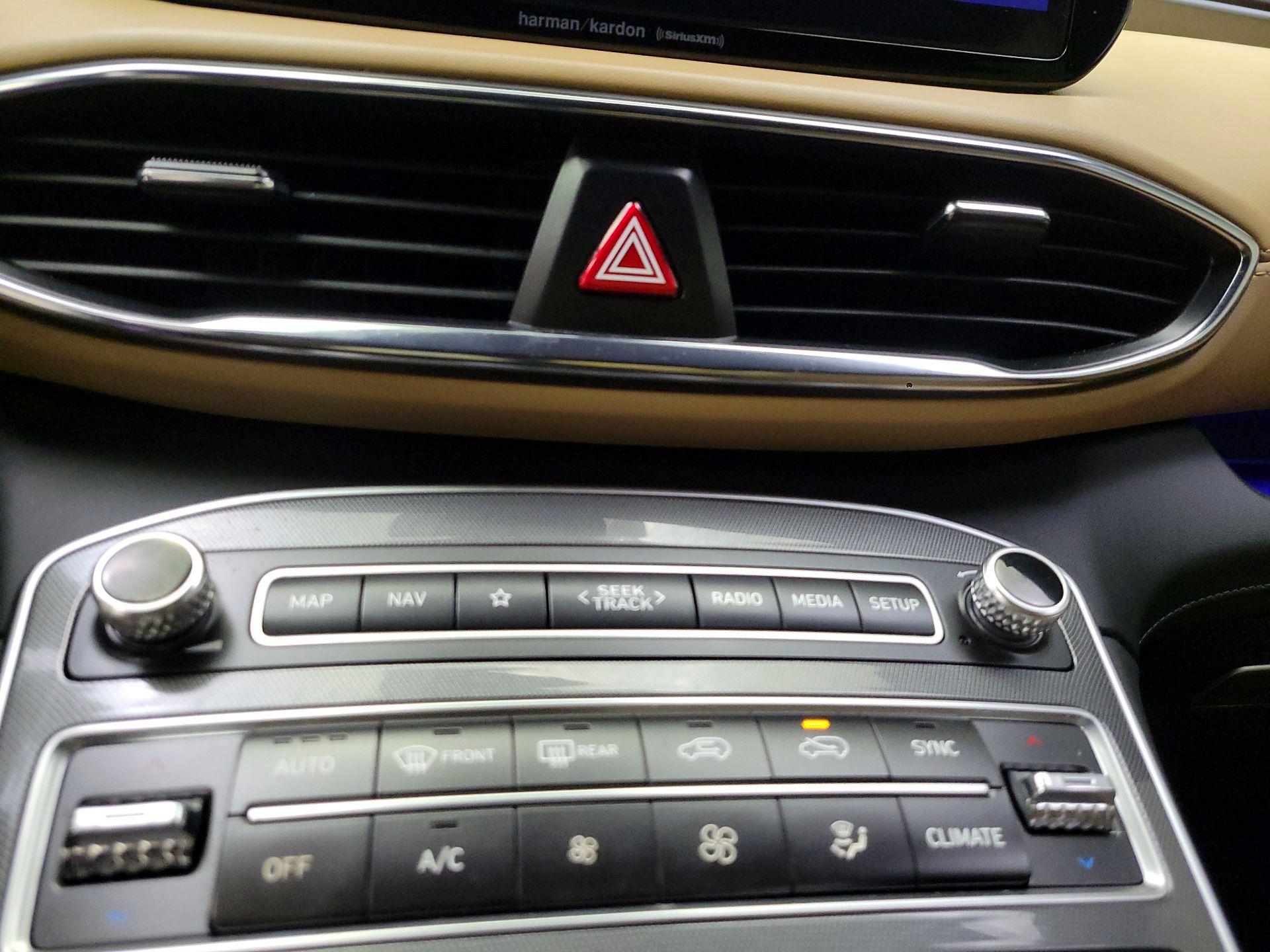 Thumbnail: 2022 Hyundai Santa Fe - 16