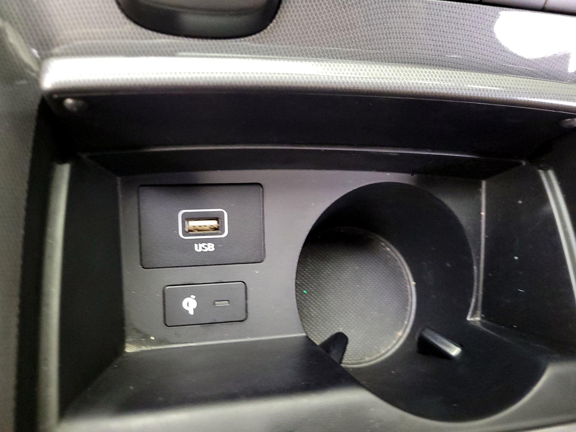 Thumbnail: 2022 Hyundai Santa Fe - 18