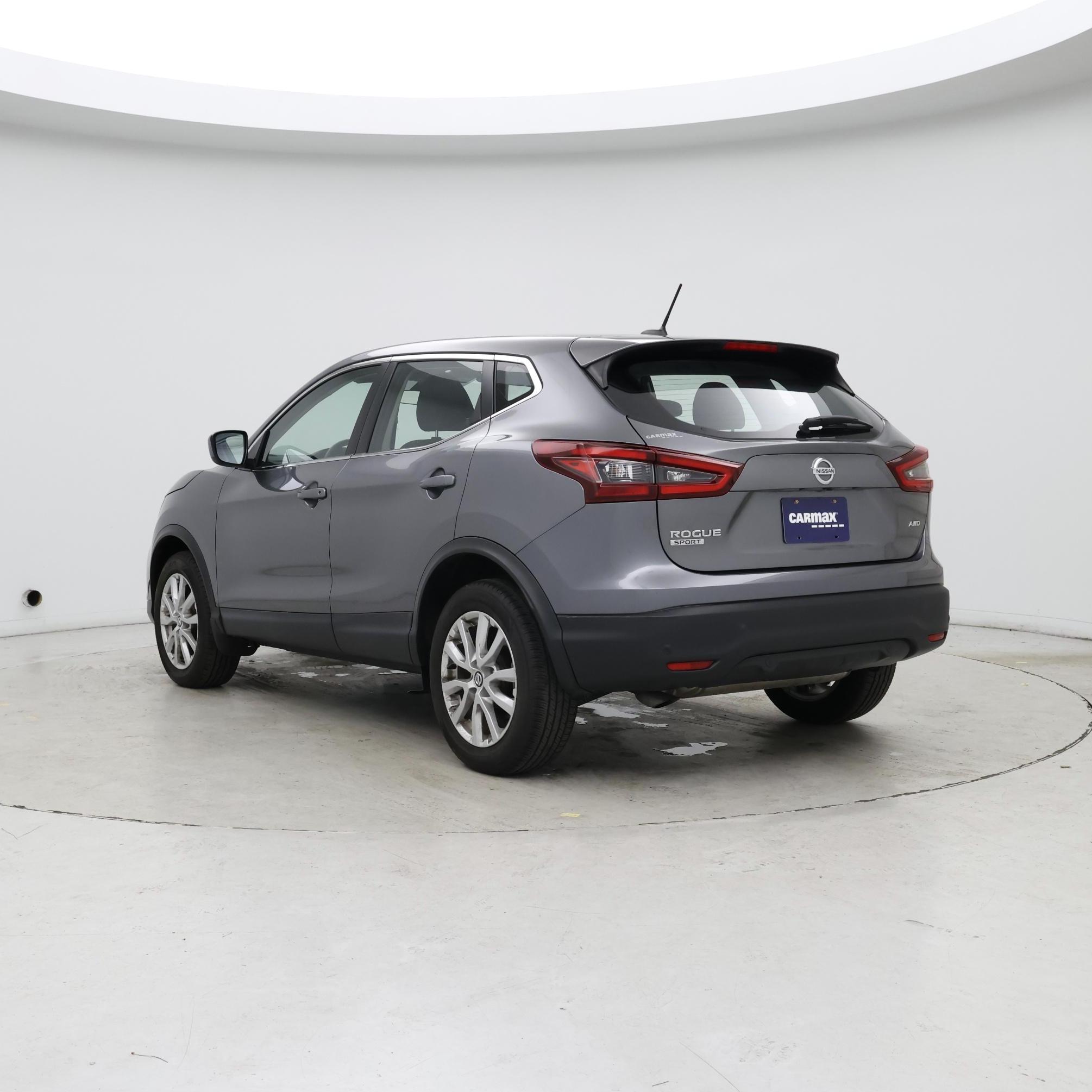 Thumbnail: 2021 Nissan Rogue Sport - 2