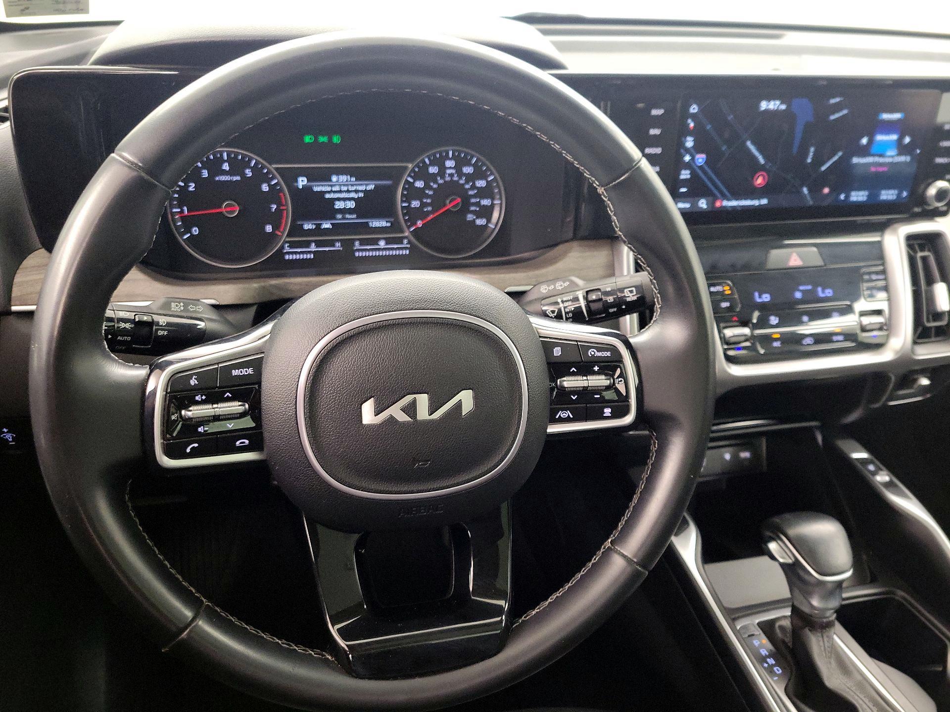 Thumbnail: 2023 Kia Sorento - 10