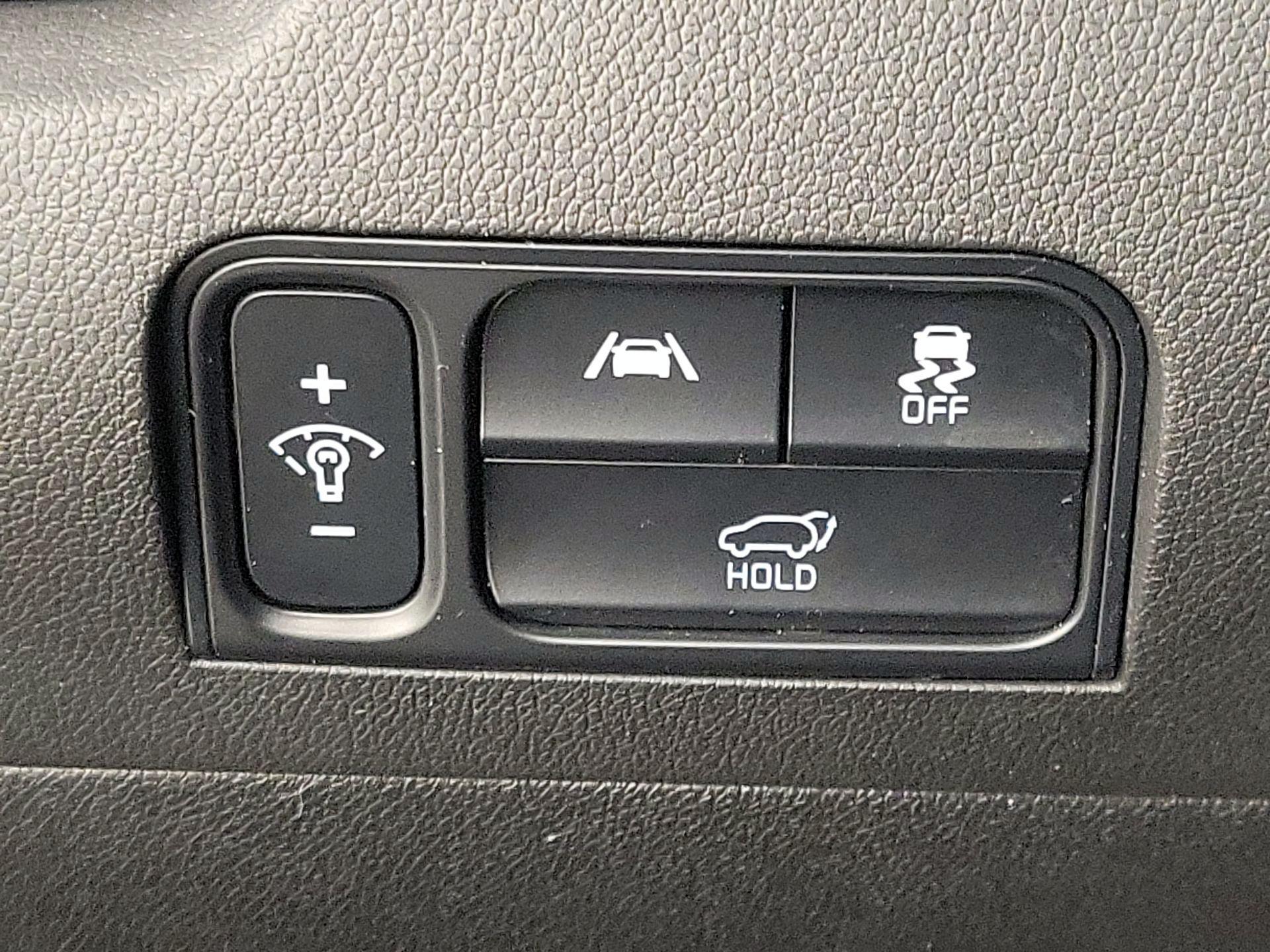 Thumbnail: 2023 Kia Sorento - 13