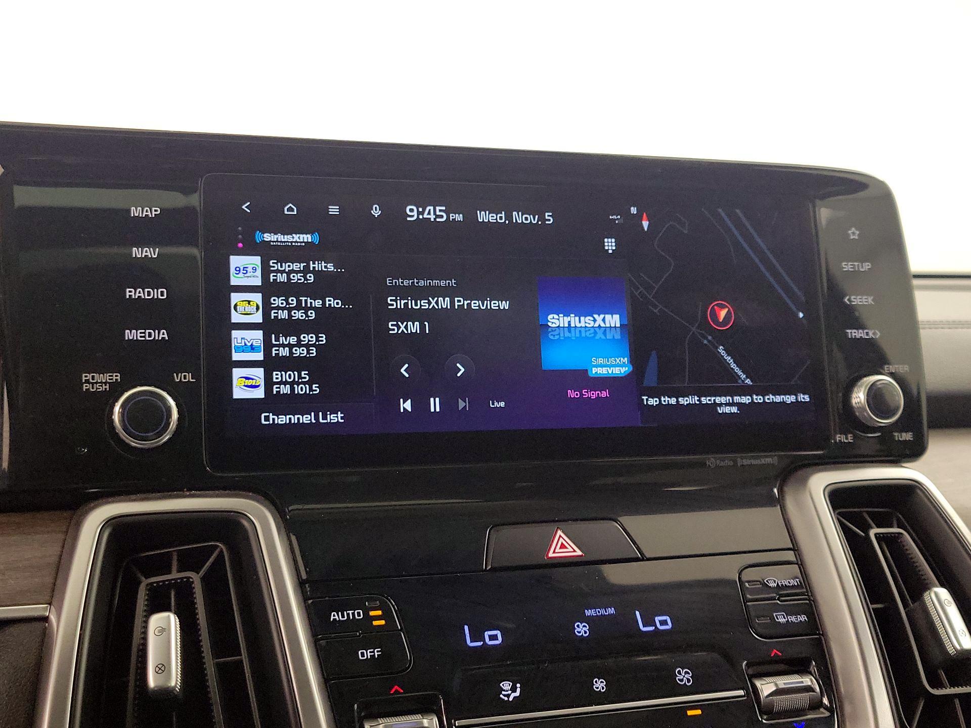 Thumbnail: 2023 Kia Sorento - 16