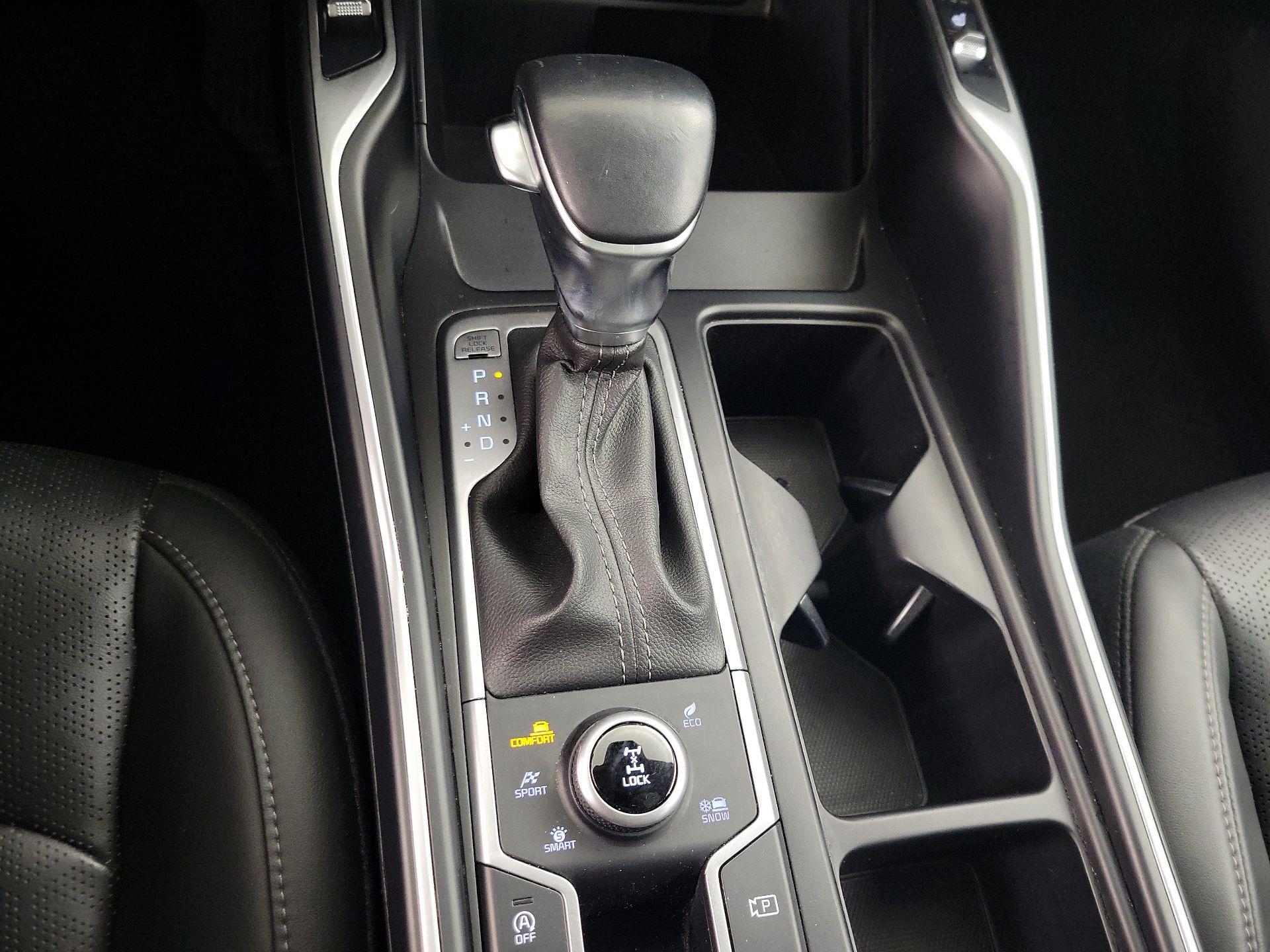 Thumbnail: 2023 Kia Sorento - 18