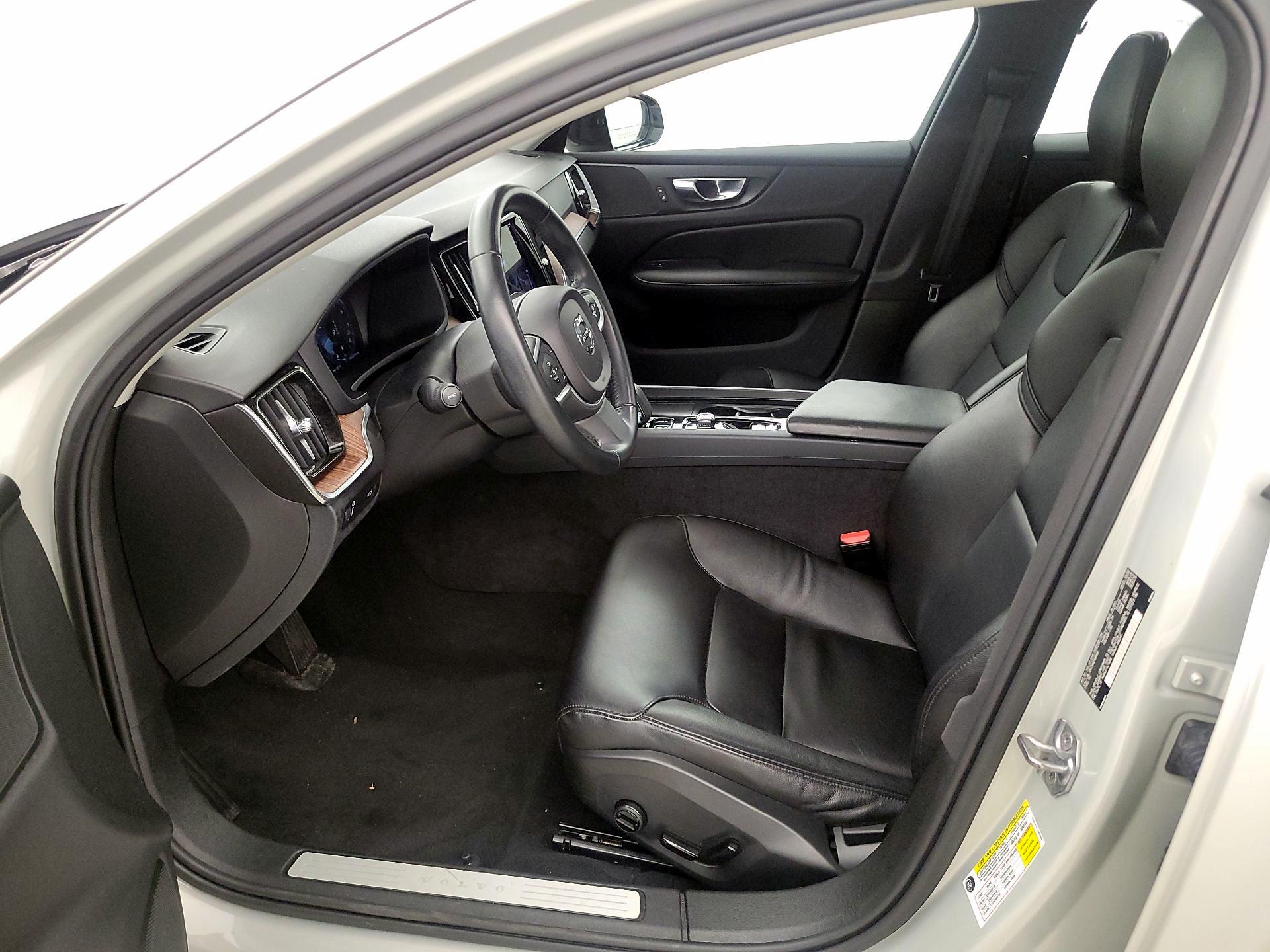 Thumbnail: 2022 Volvo S60 - 11