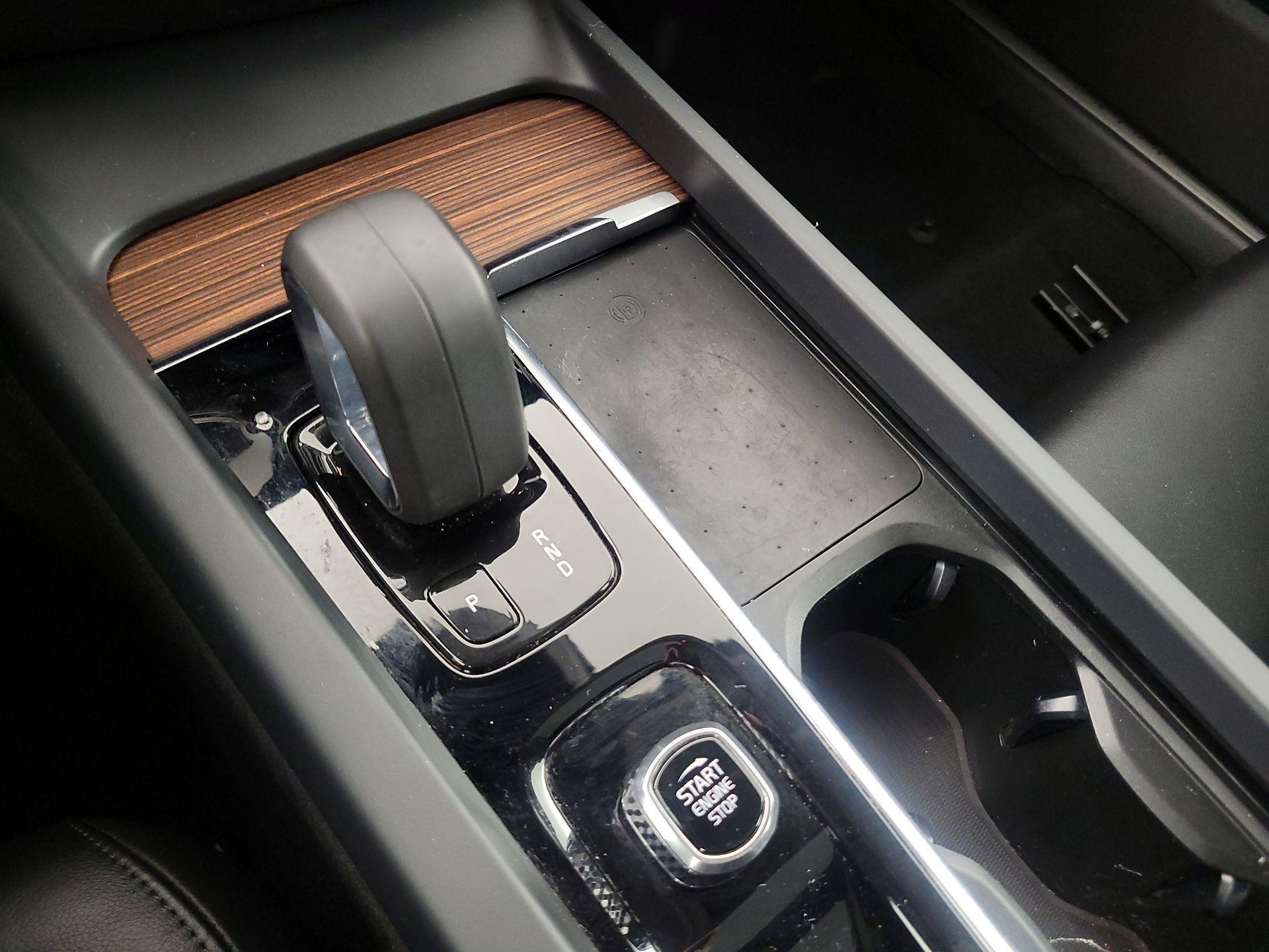 Thumbnail: 2022 Volvo S60 - 18