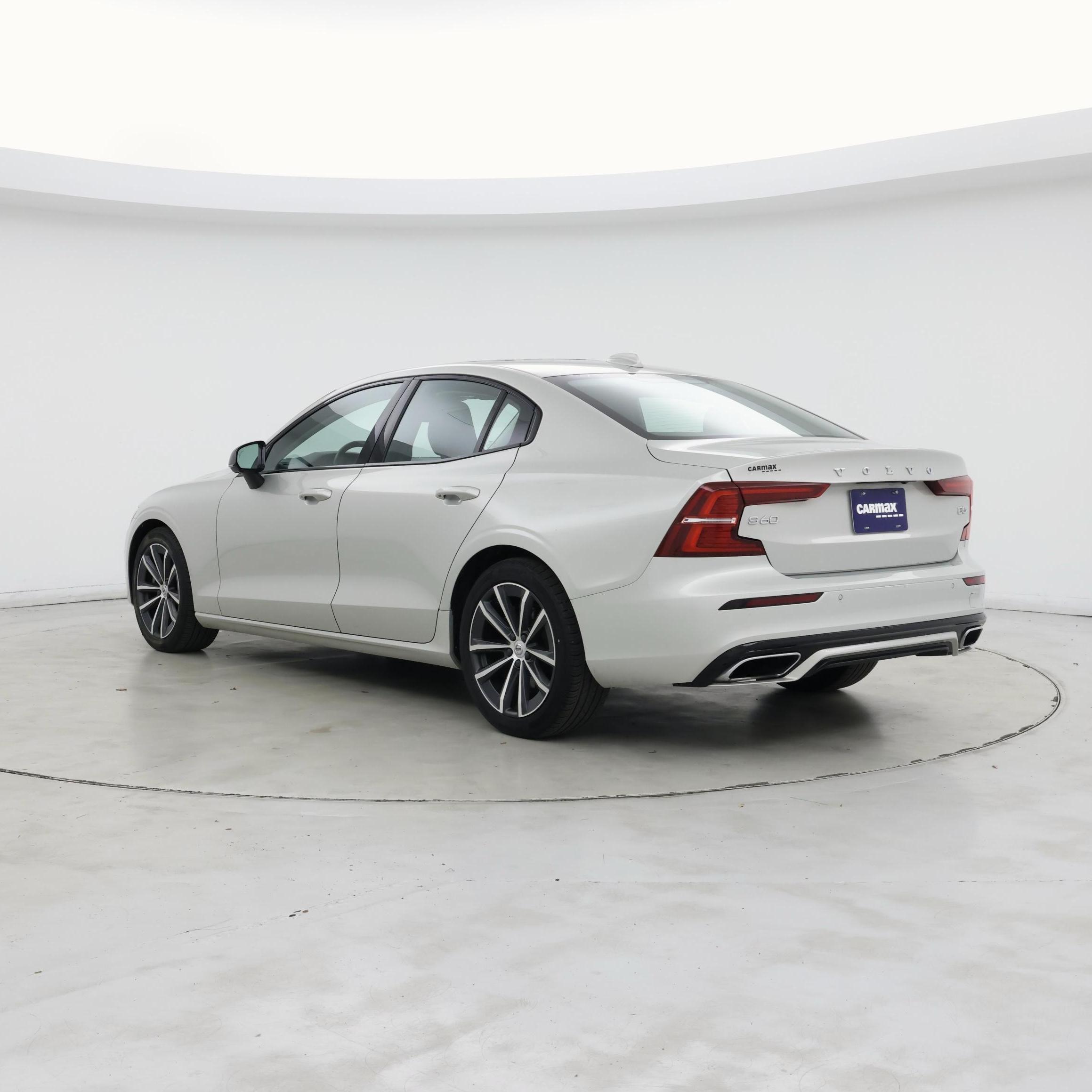 Thumbnail: 2022 Volvo S60 - 2