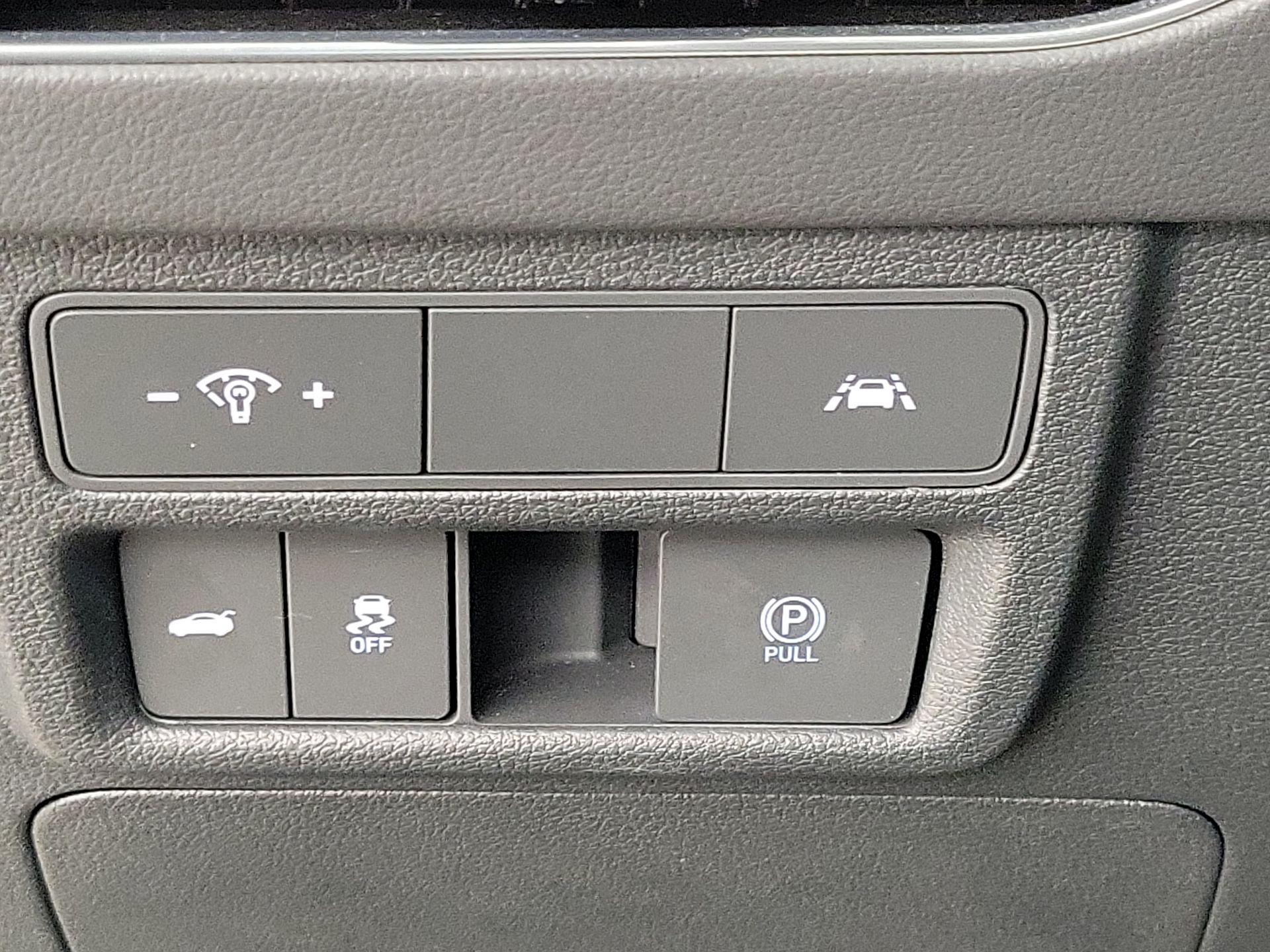 Thumbnail: 2022 Hyundai Sonata - 13