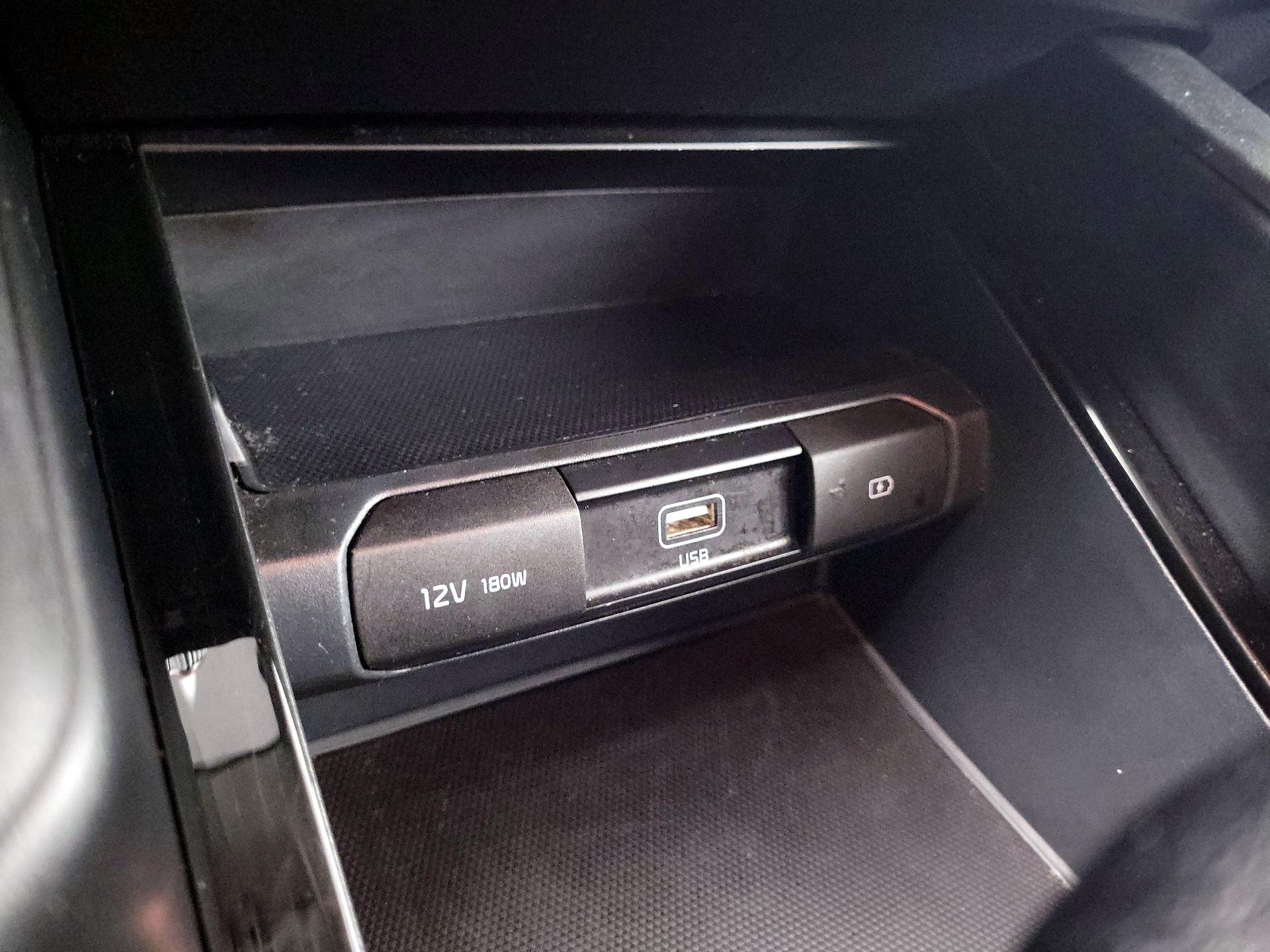 Thumbnail: 2022 Kia Telluride - 17