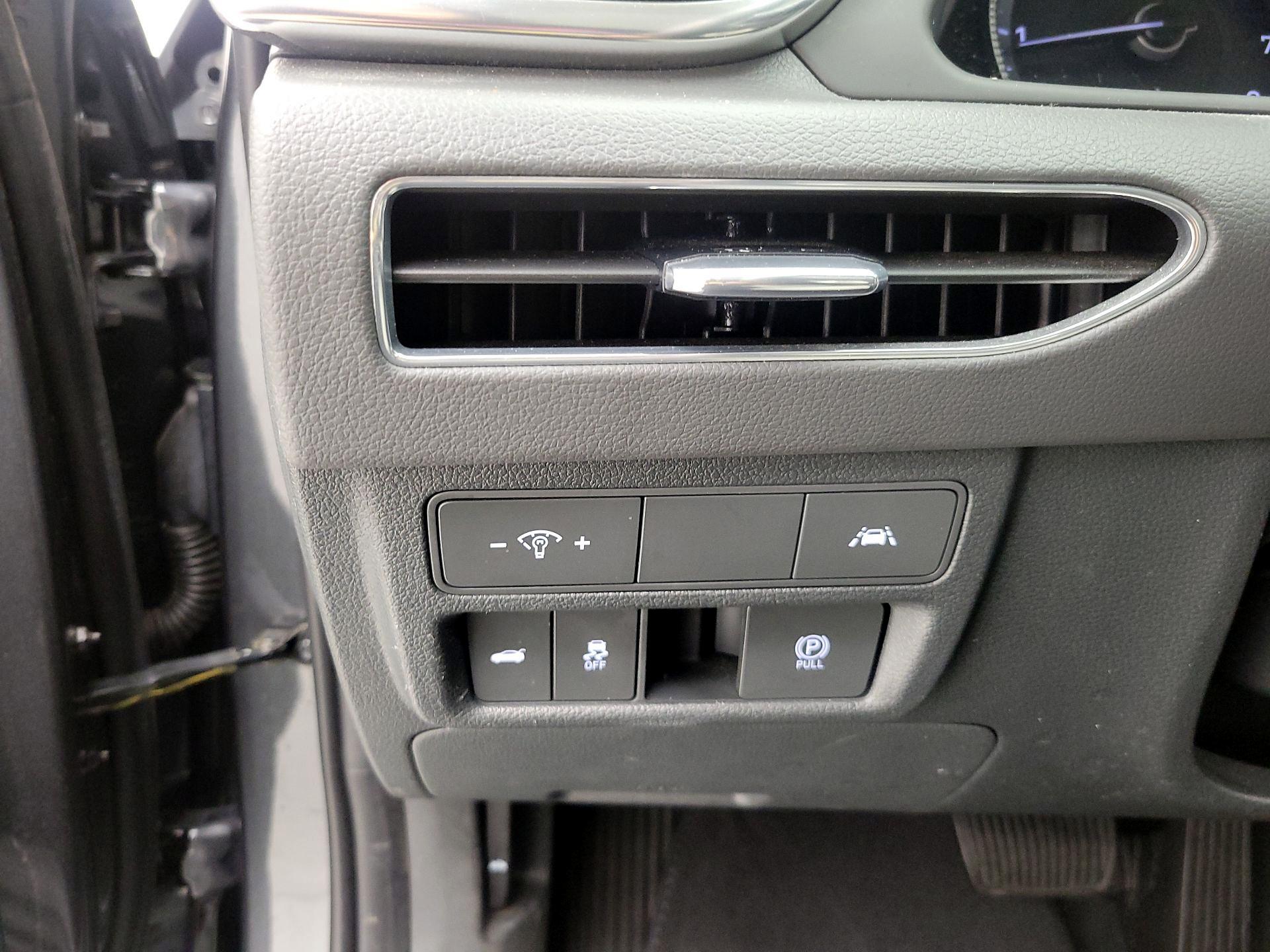 Thumbnail: 2022 Hyundai Sonata - 13