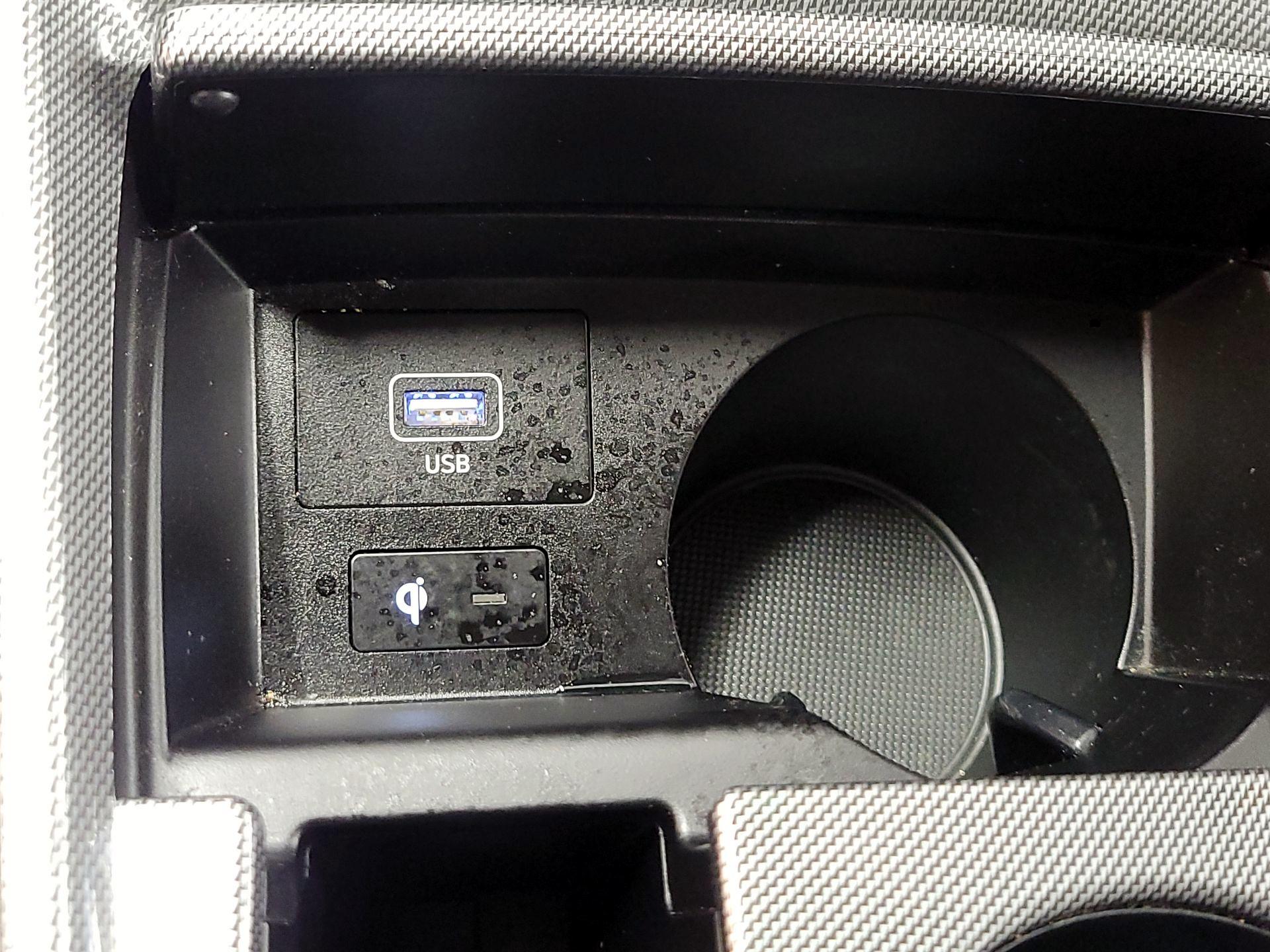 Thumbnail: 2022 Hyundai Santa Fe - 19