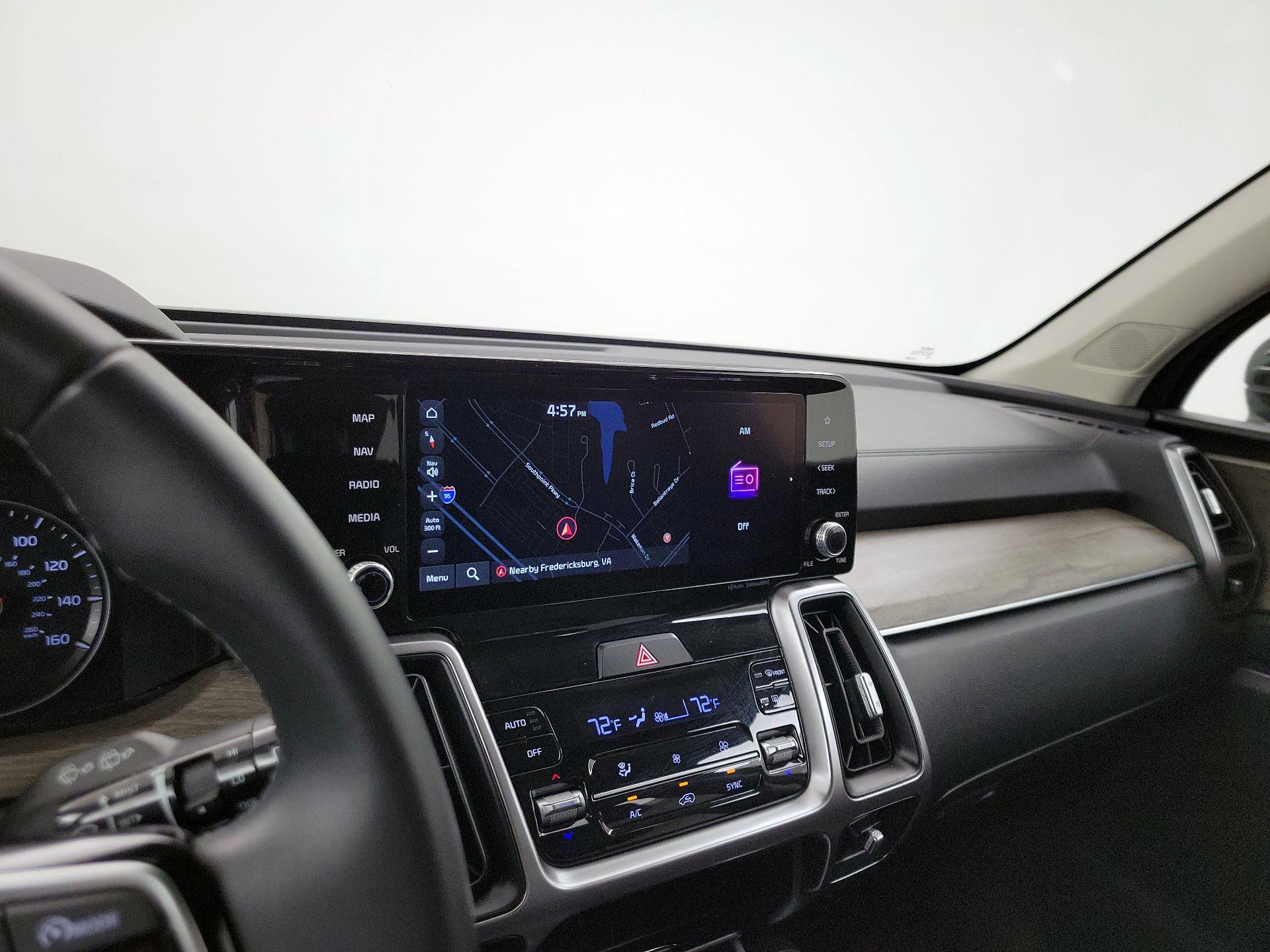 Thumbnail: 2023 Kia Sorento - 14