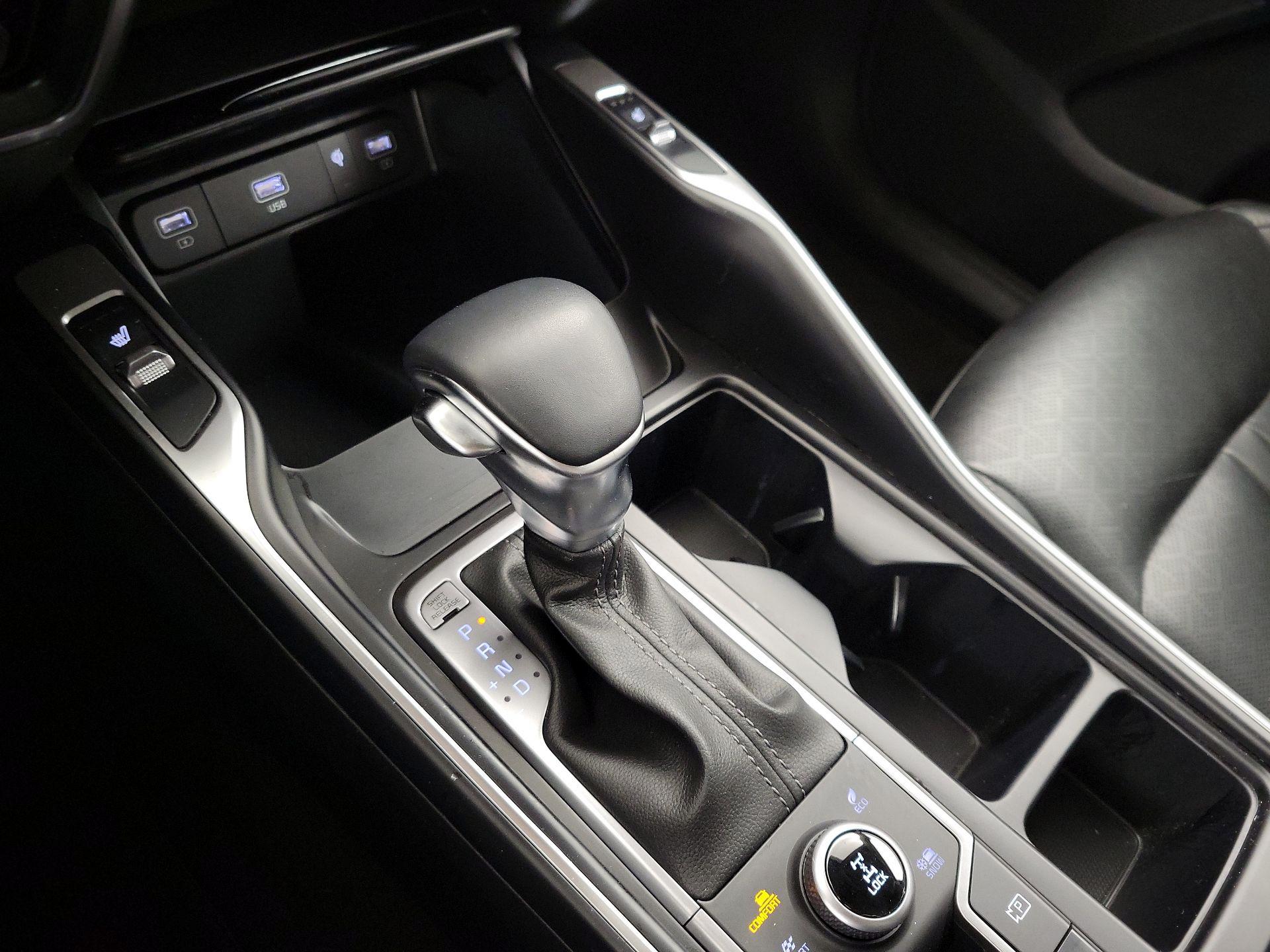 Thumbnail: 2023 Kia Sorento - 18