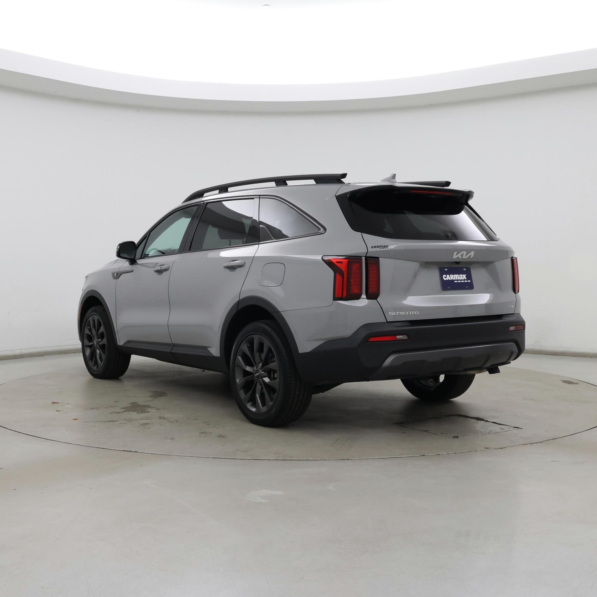 Thumbnail: 2023 Kia Sorento - 2