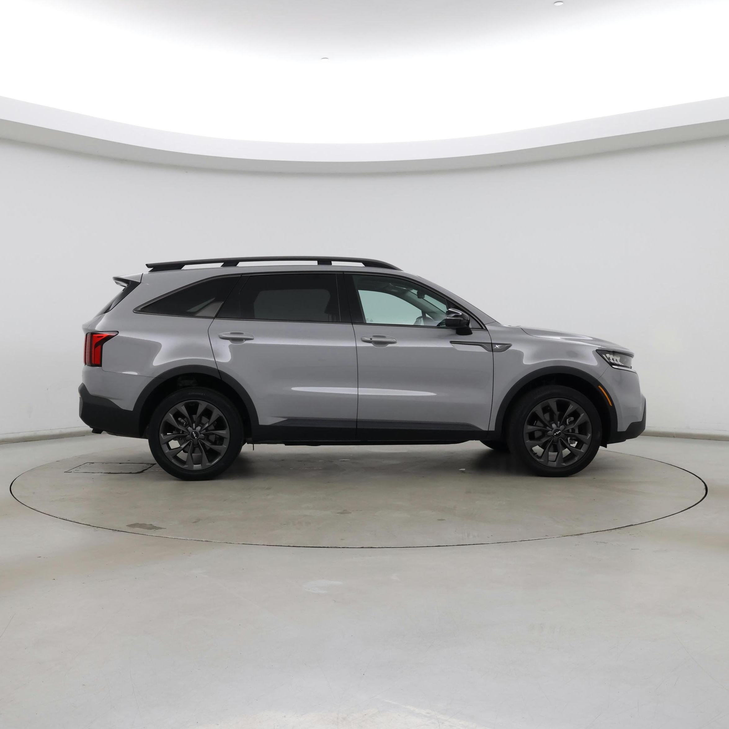 Thumbnail: 2023 Kia Sorento - 7