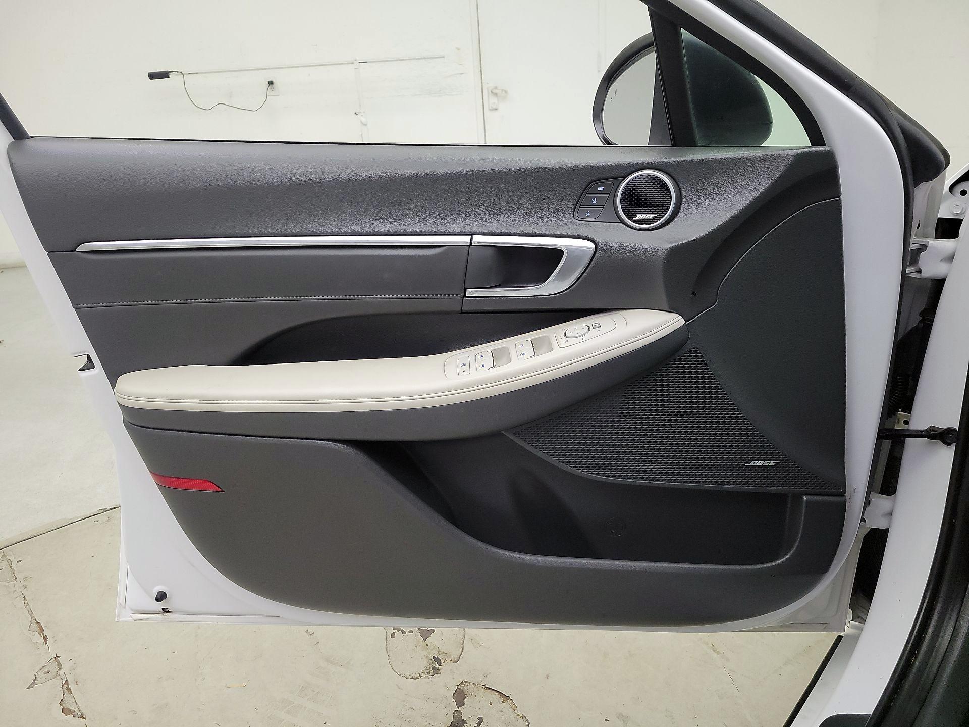 Thumbnail: 2023 Hyundai Sonata - 12