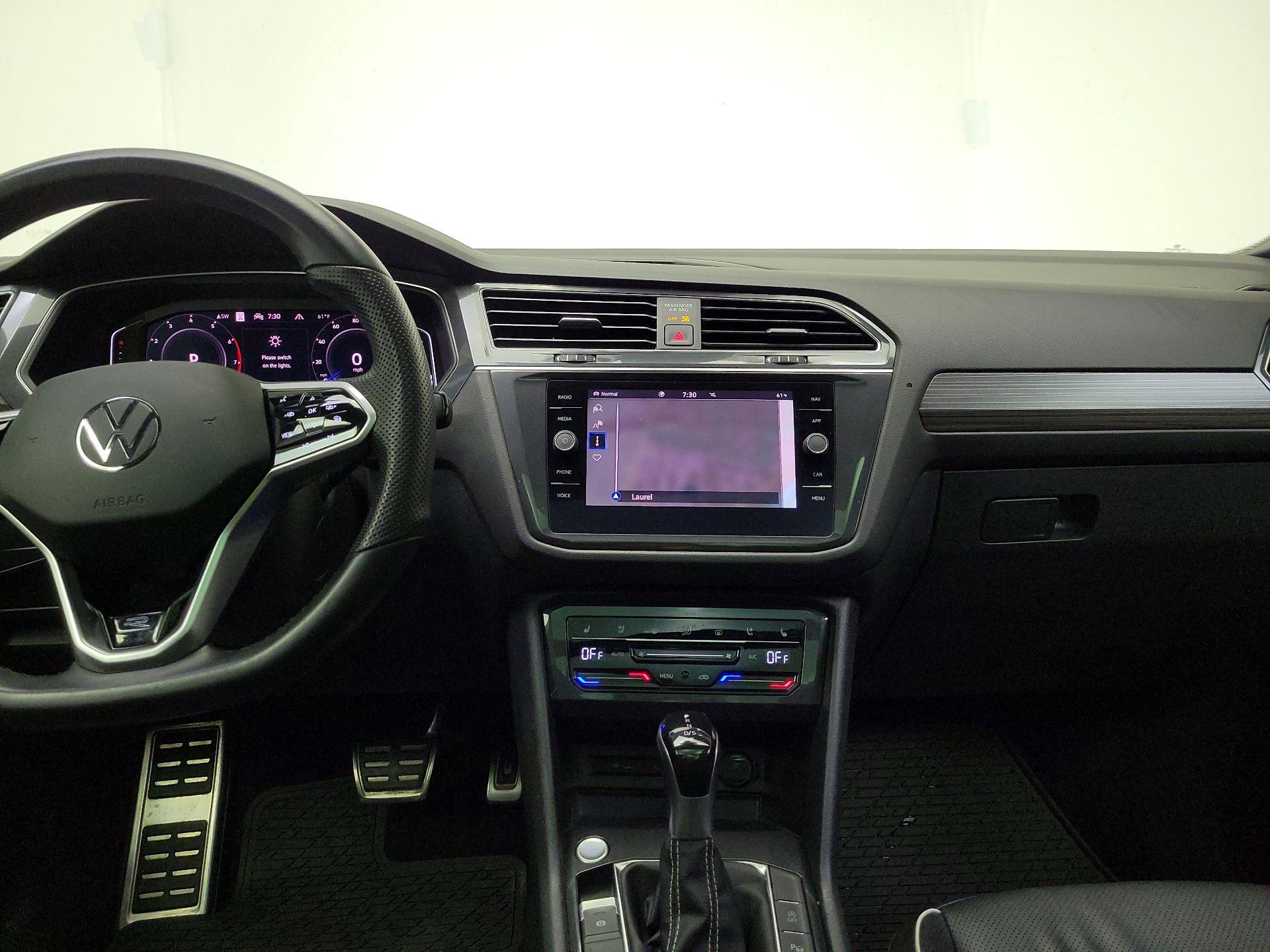 Thumbnail: 2022 Volkswagen Tiguan - 9