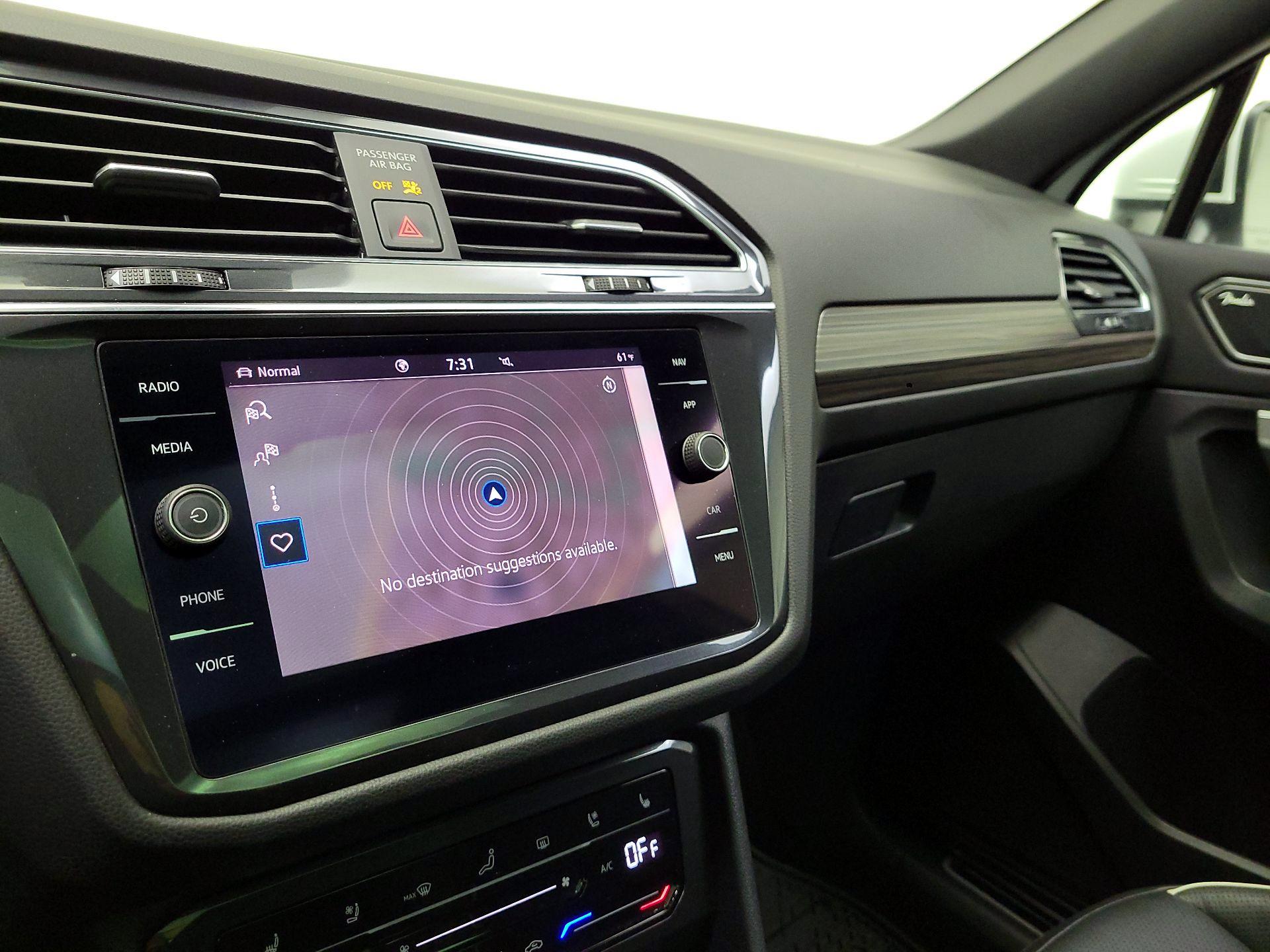 Thumbnail: 2022 Volkswagen Tiguan - 14