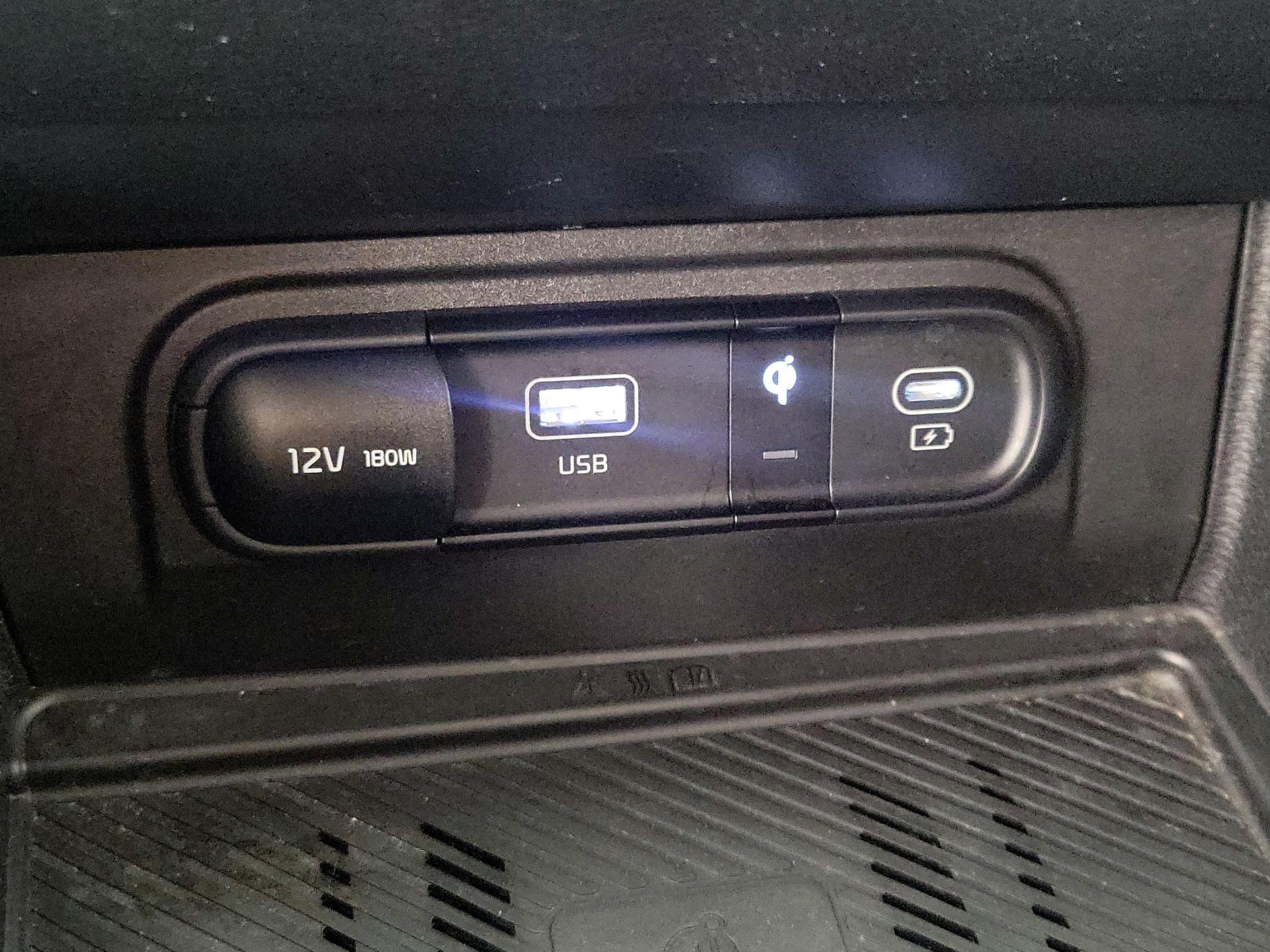 Thumbnail: 2023 Kia Sportage - 19