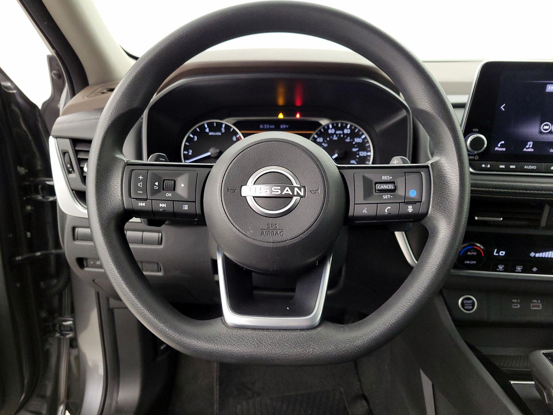 Thumbnail: 2023 Nissan Rogue - 10