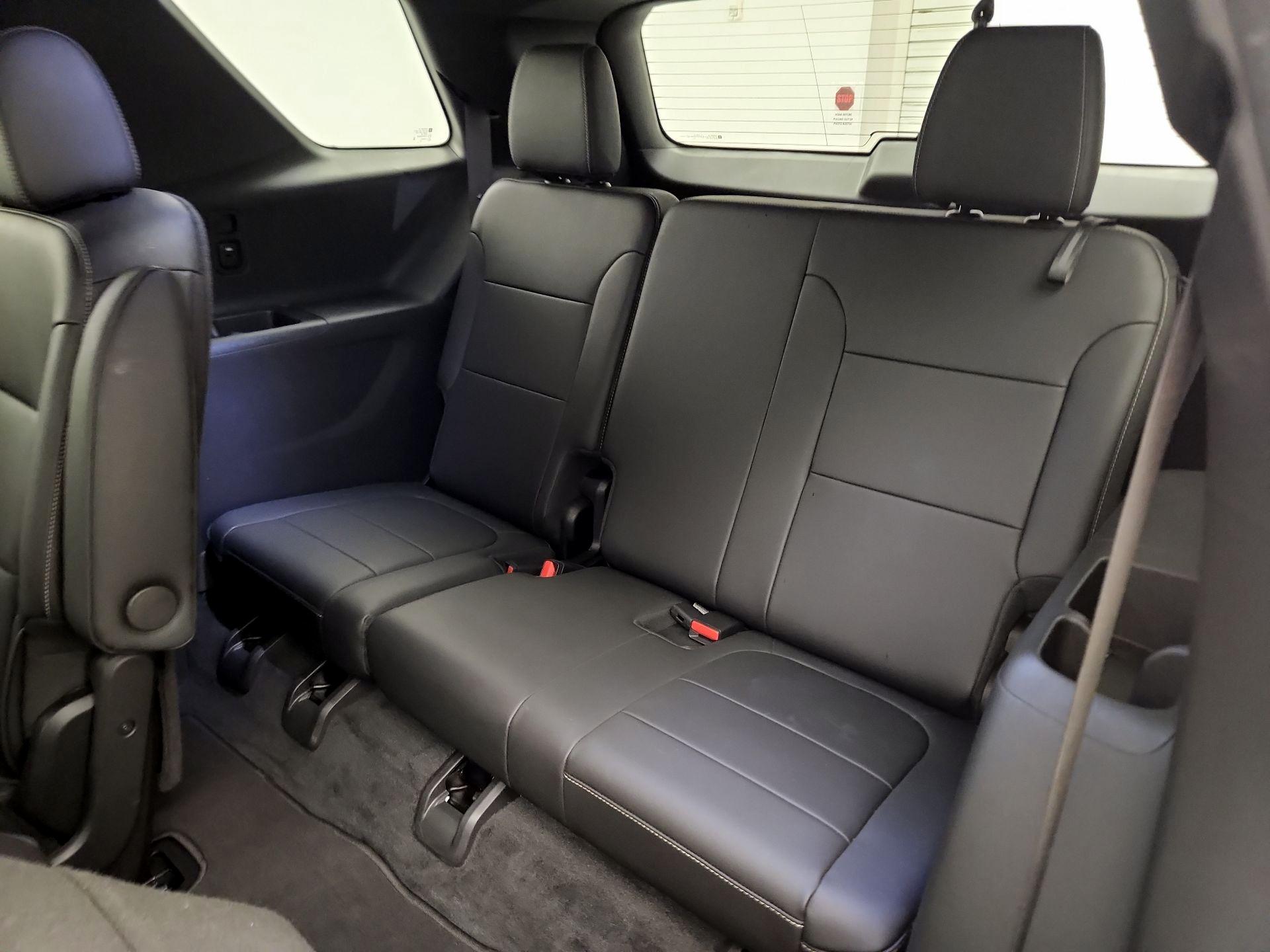 Thumbnail: 2023 Chevrolet Traverse - 18