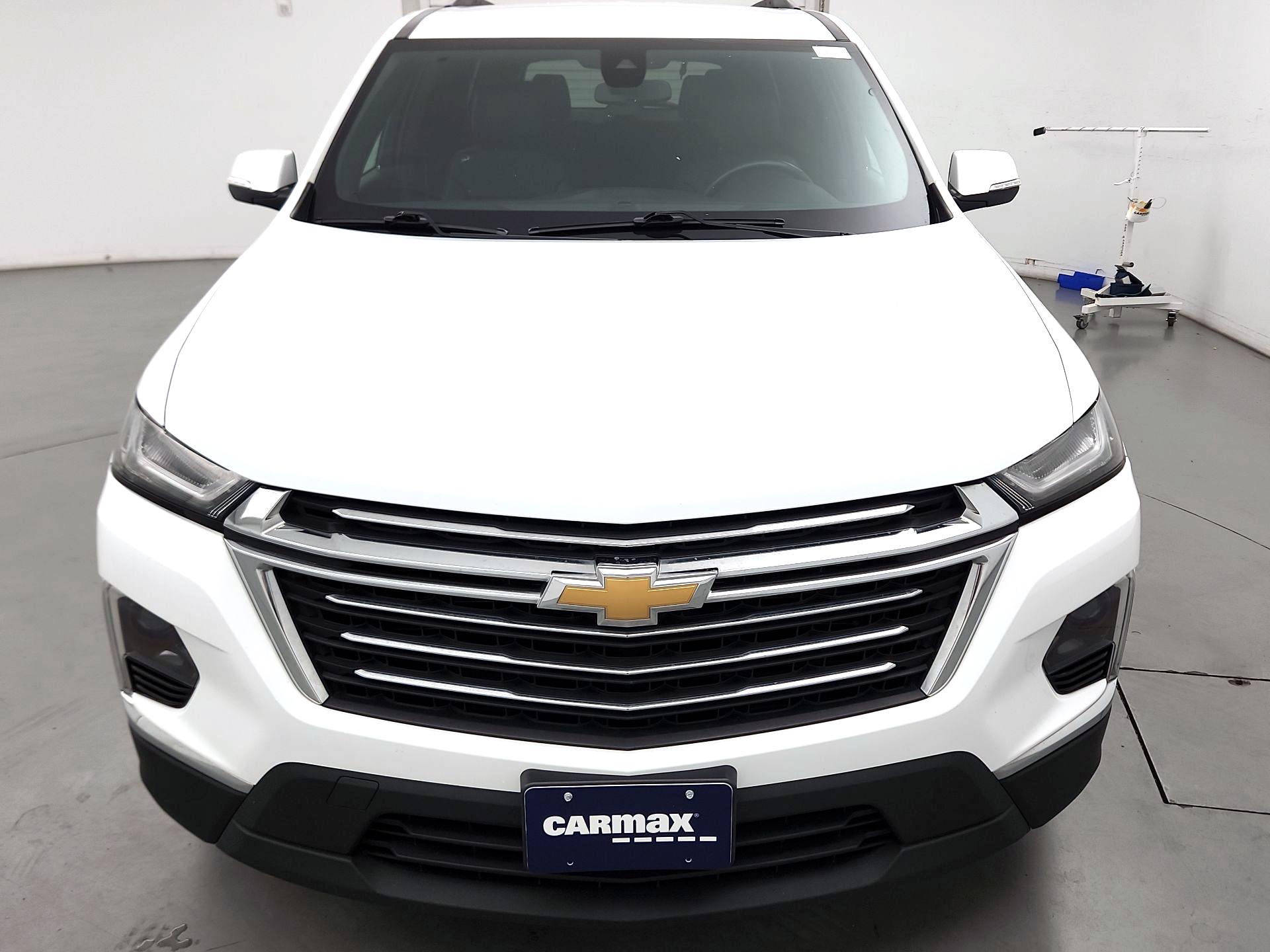 Thumbnail: 2023 Chevrolet Traverse - 2