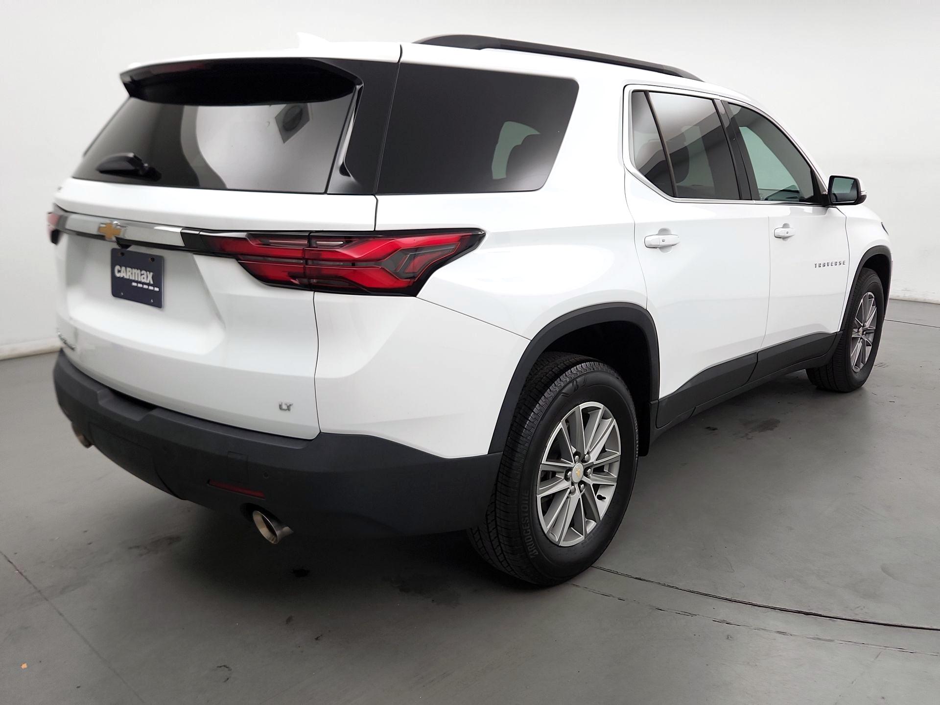 Thumbnail: 2023 Chevrolet Traverse - 5